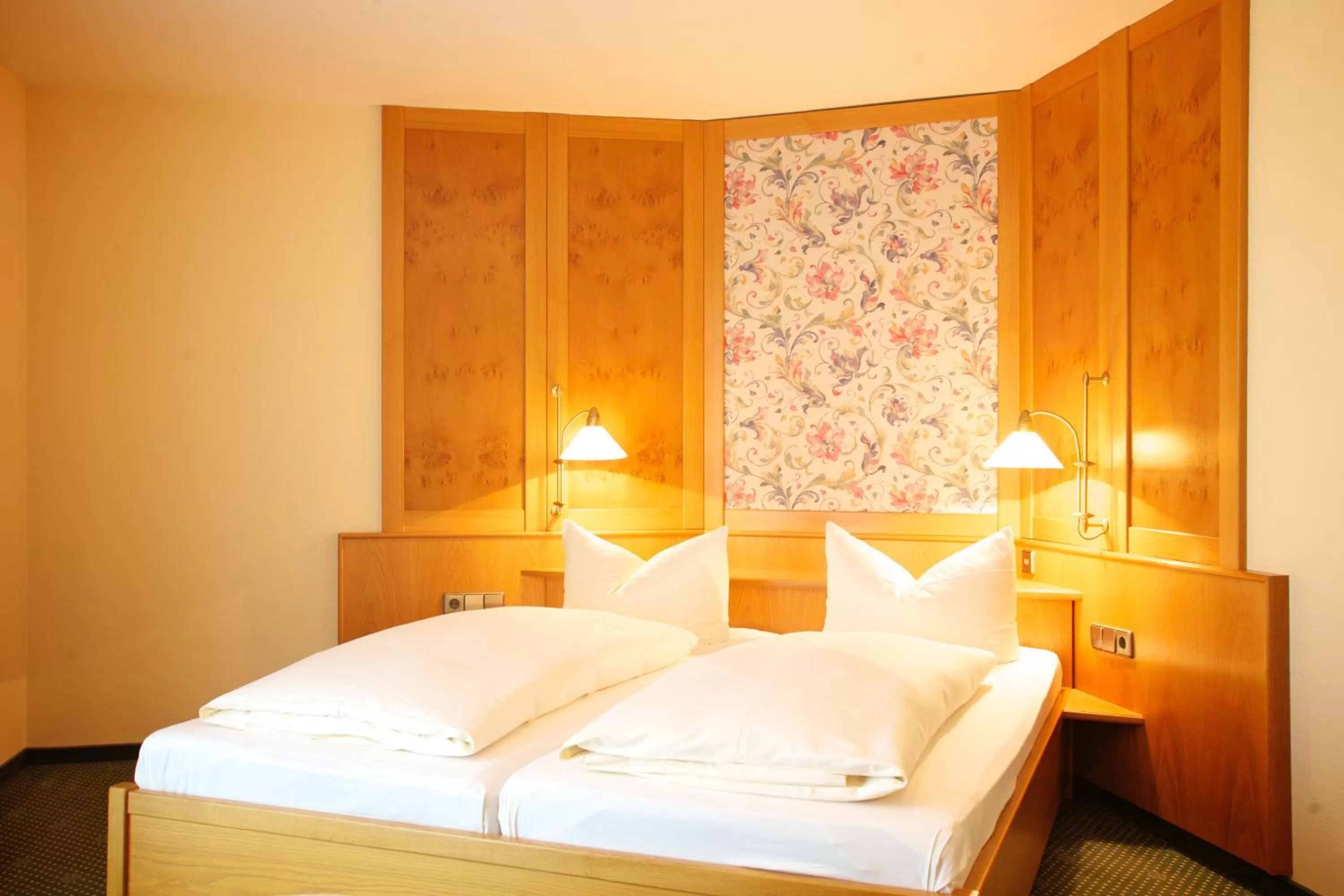 Decorative detail, Bed in Hotel & Restaurant Dornweiler Hof