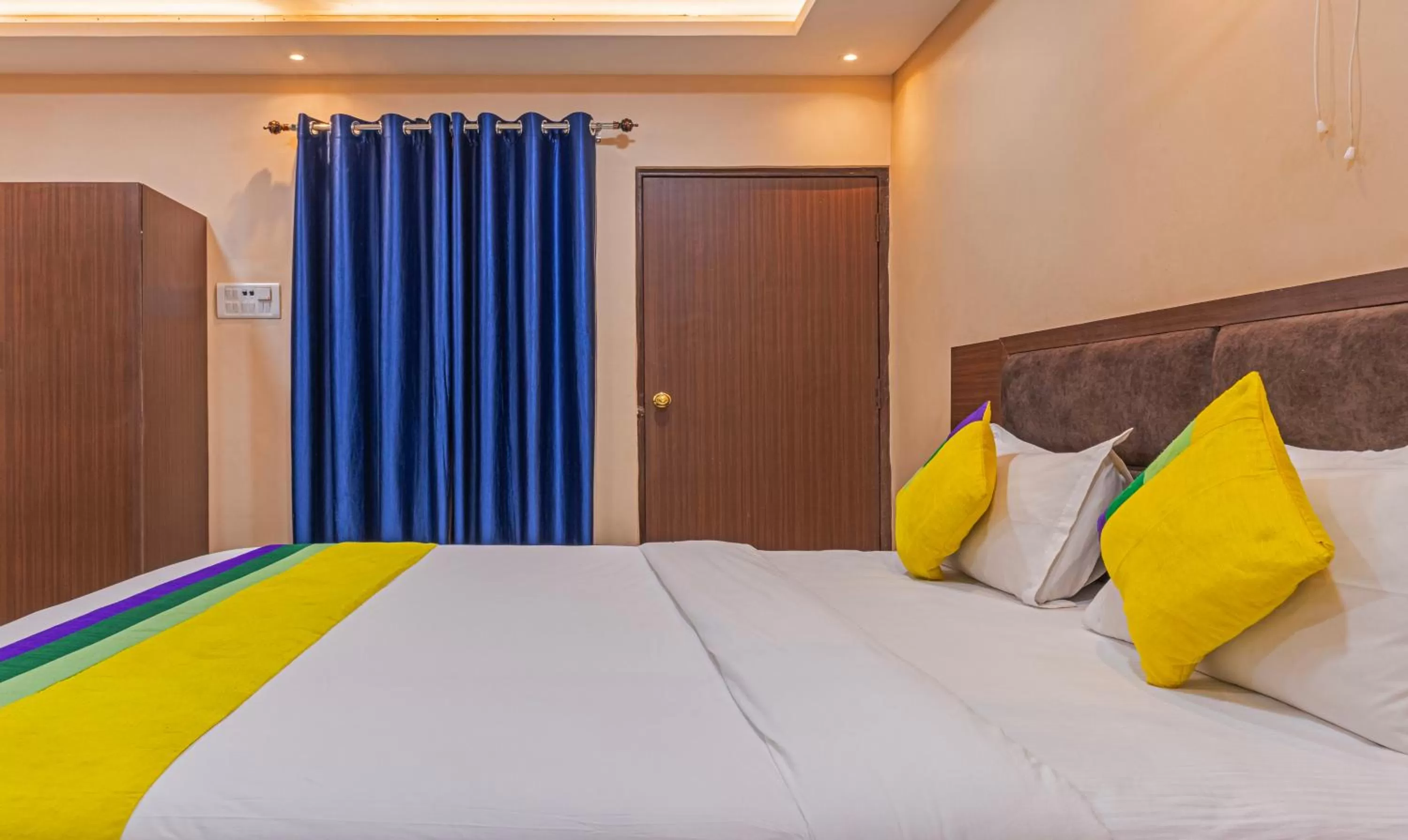 Bed in Itsy Hotels Kashi Grand, BHU