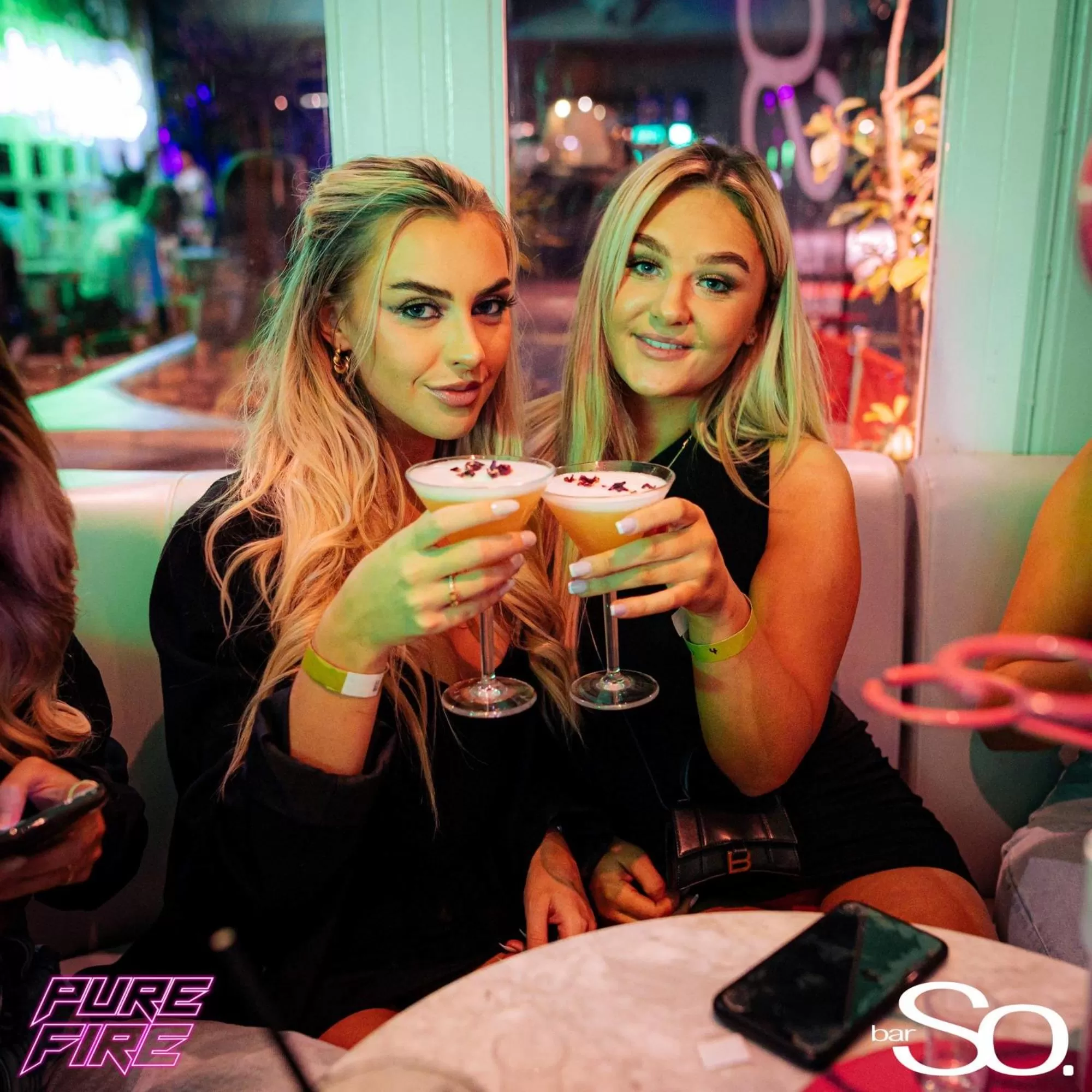 Nightclub / DJ in Royal Exeter Hotel