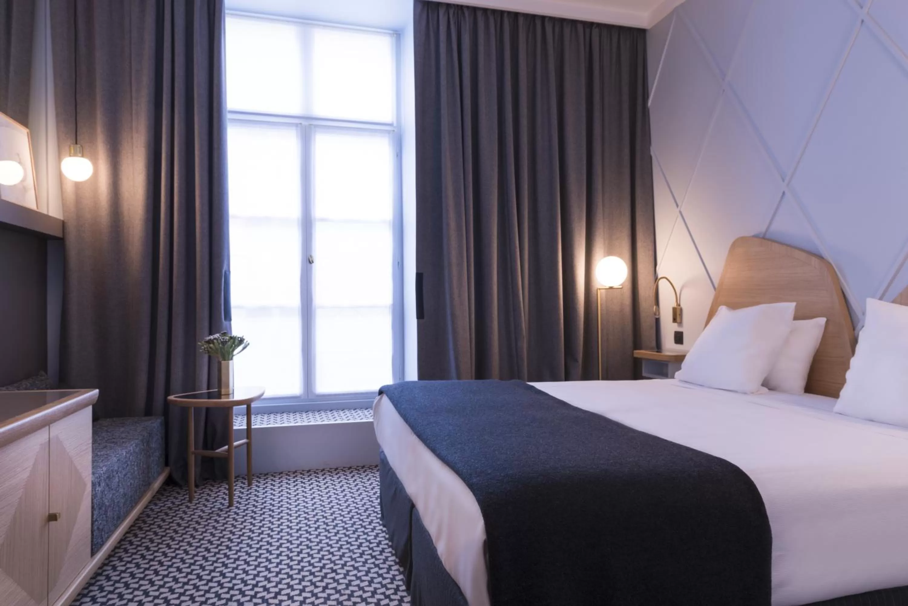 Photo of the whole room, Bed in Millésime Hôtel