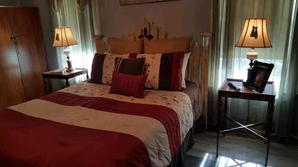 Bed in Full Moon Inn