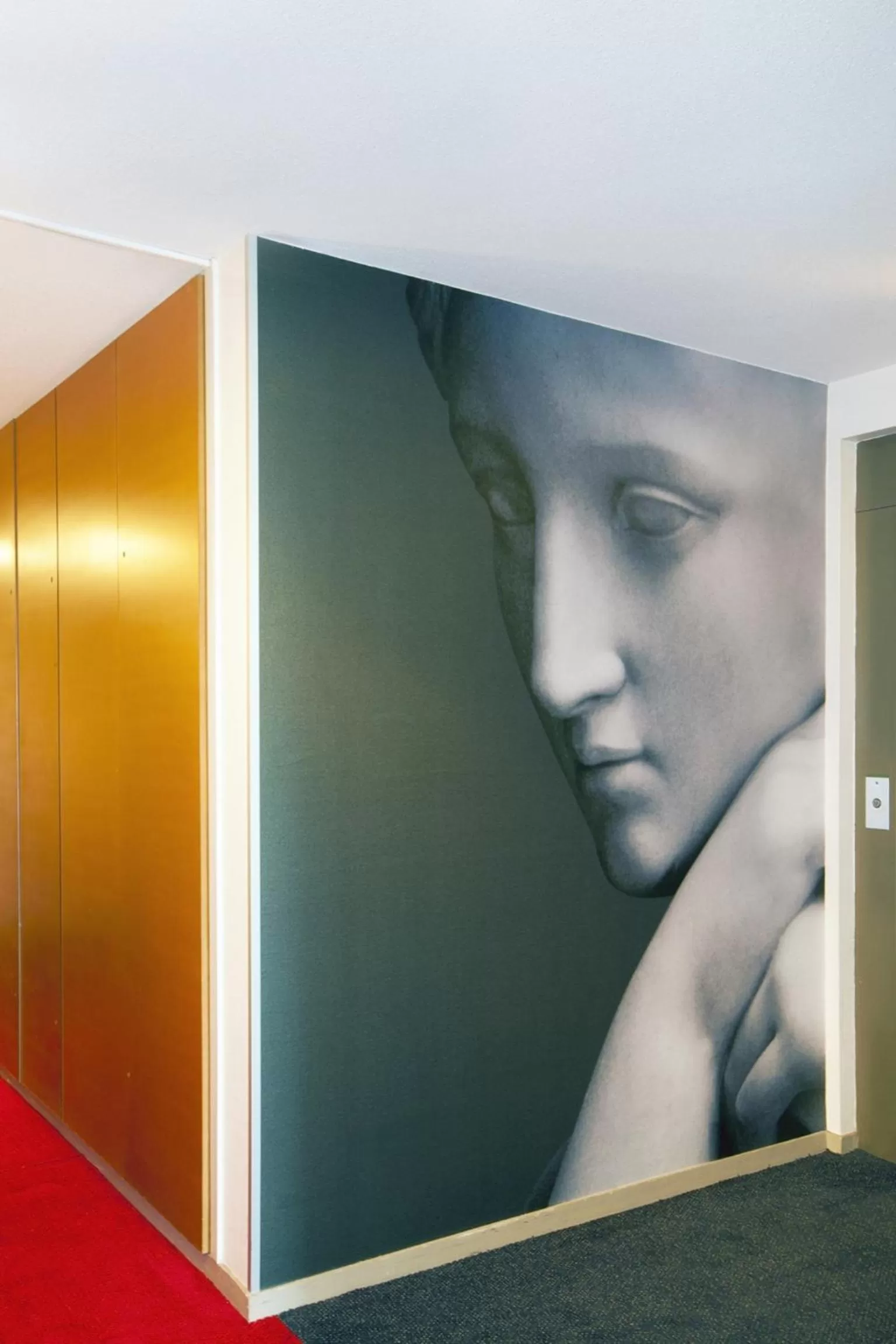 Decorative detail in Séjours & Affaires Montreuil Saint Mandé