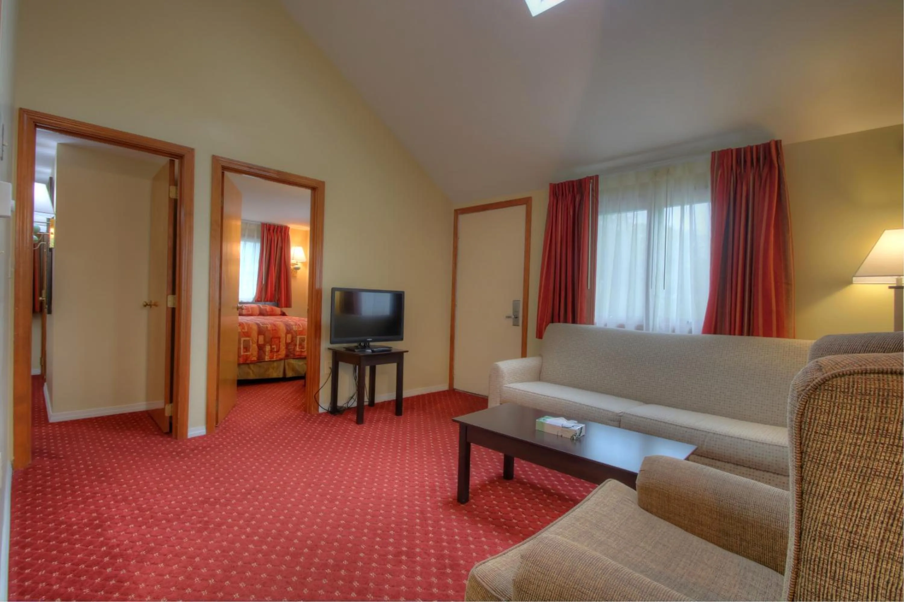 Living room in Ogunquit Tides