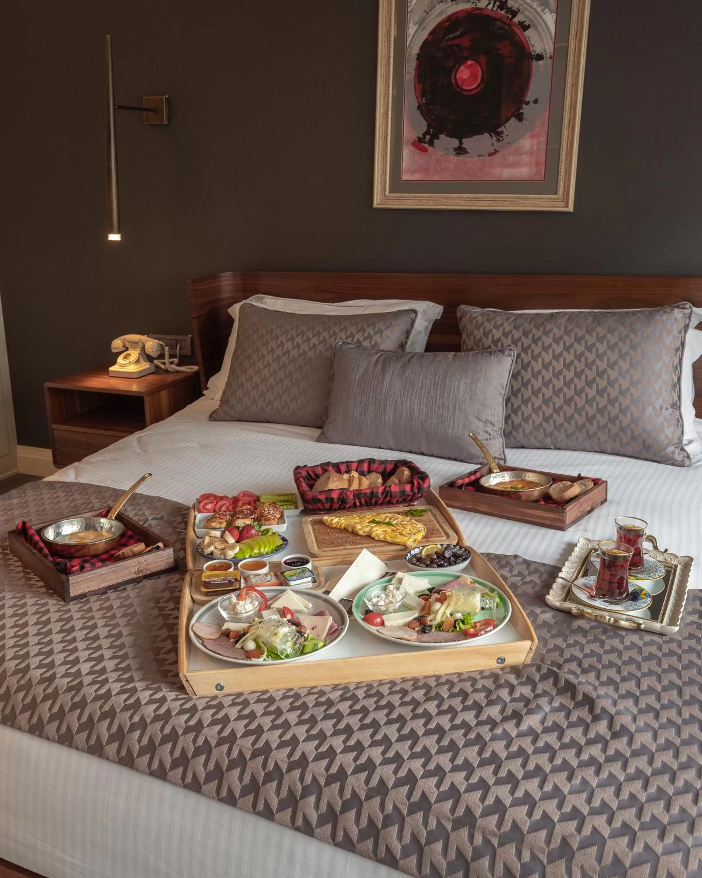 Food and drinks in Hotel Miniature - Ottoman Mansion