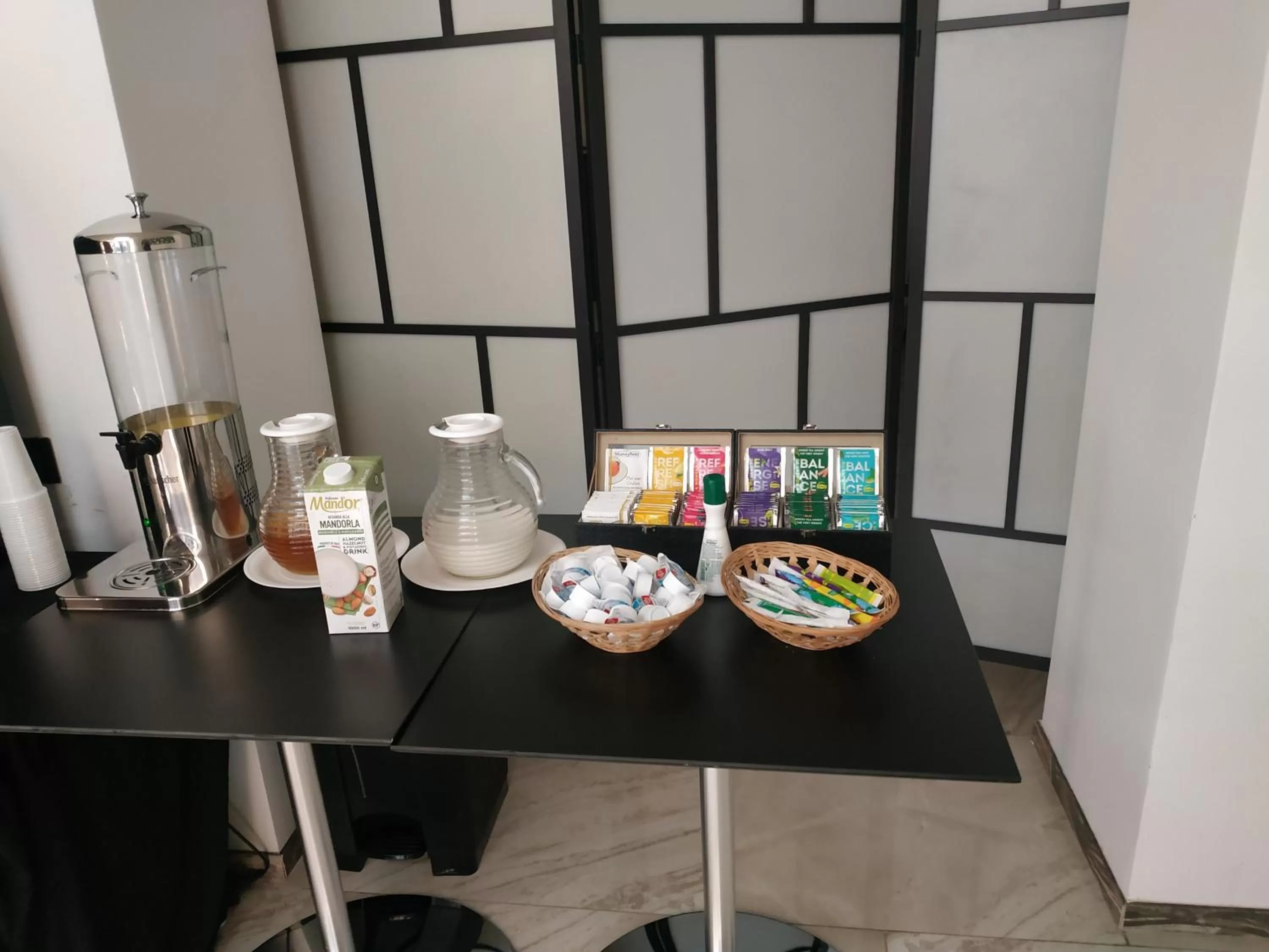 Breakfast in Hotel Aida Opera