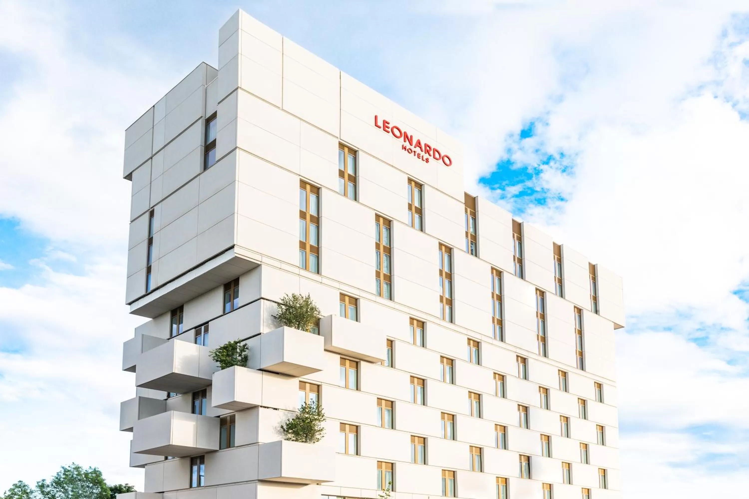 Property building in Leonardo Hotel Manchester Piccadilly