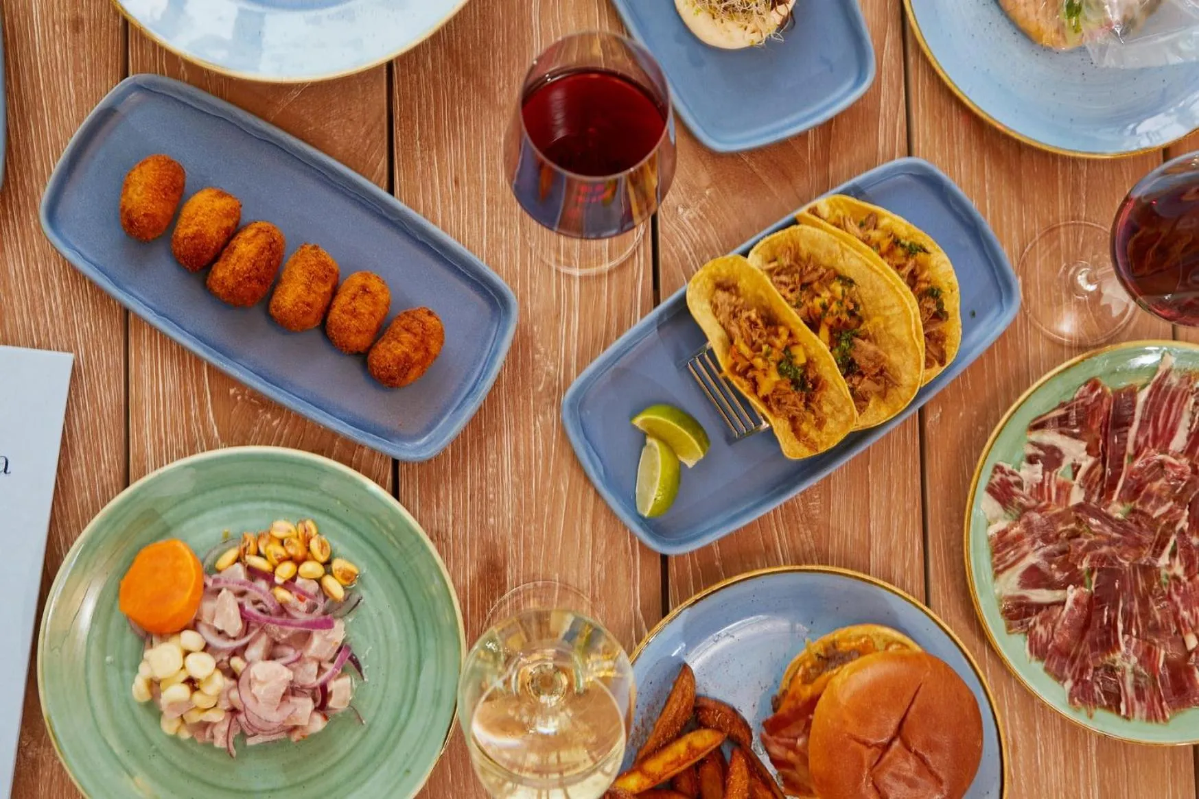 Restaurant/places to eat in Hotel Tres Torres