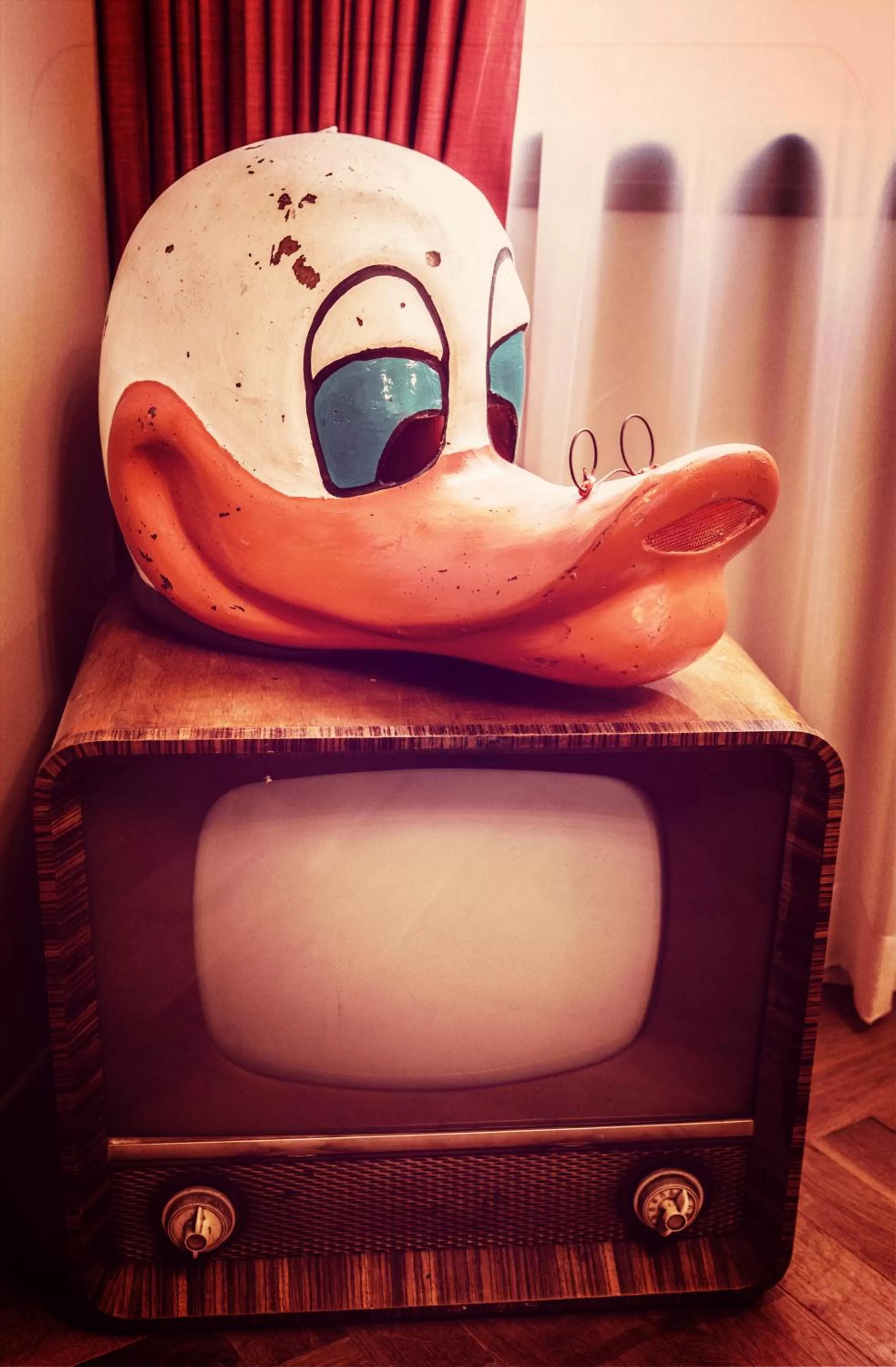 Decorative detail in Dave Gordon, a member of Brown Hotels