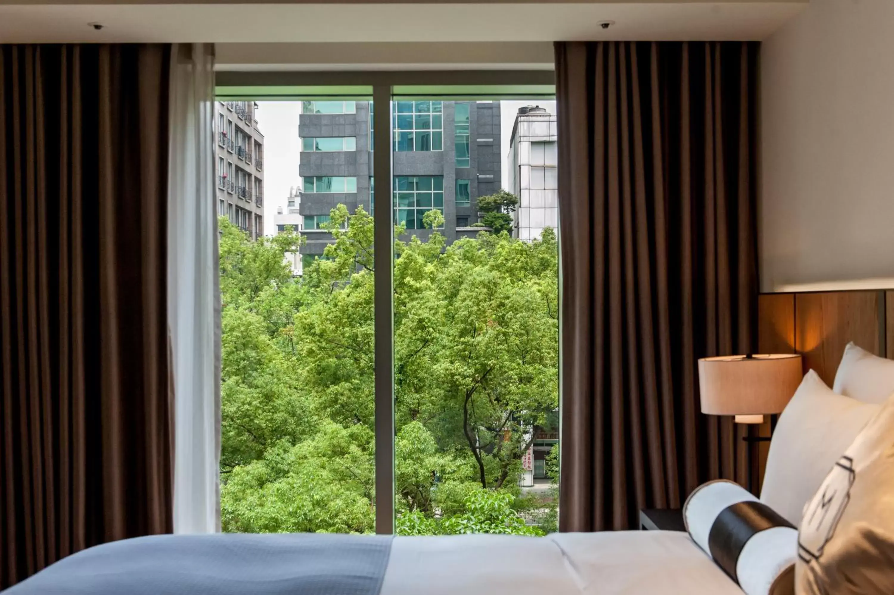 Oasis Double Room in Madison Taipei, a Tribute Portfolio Hotel Oasis Double Room in Madison Taipei, a Tribute Portfolio Hotel