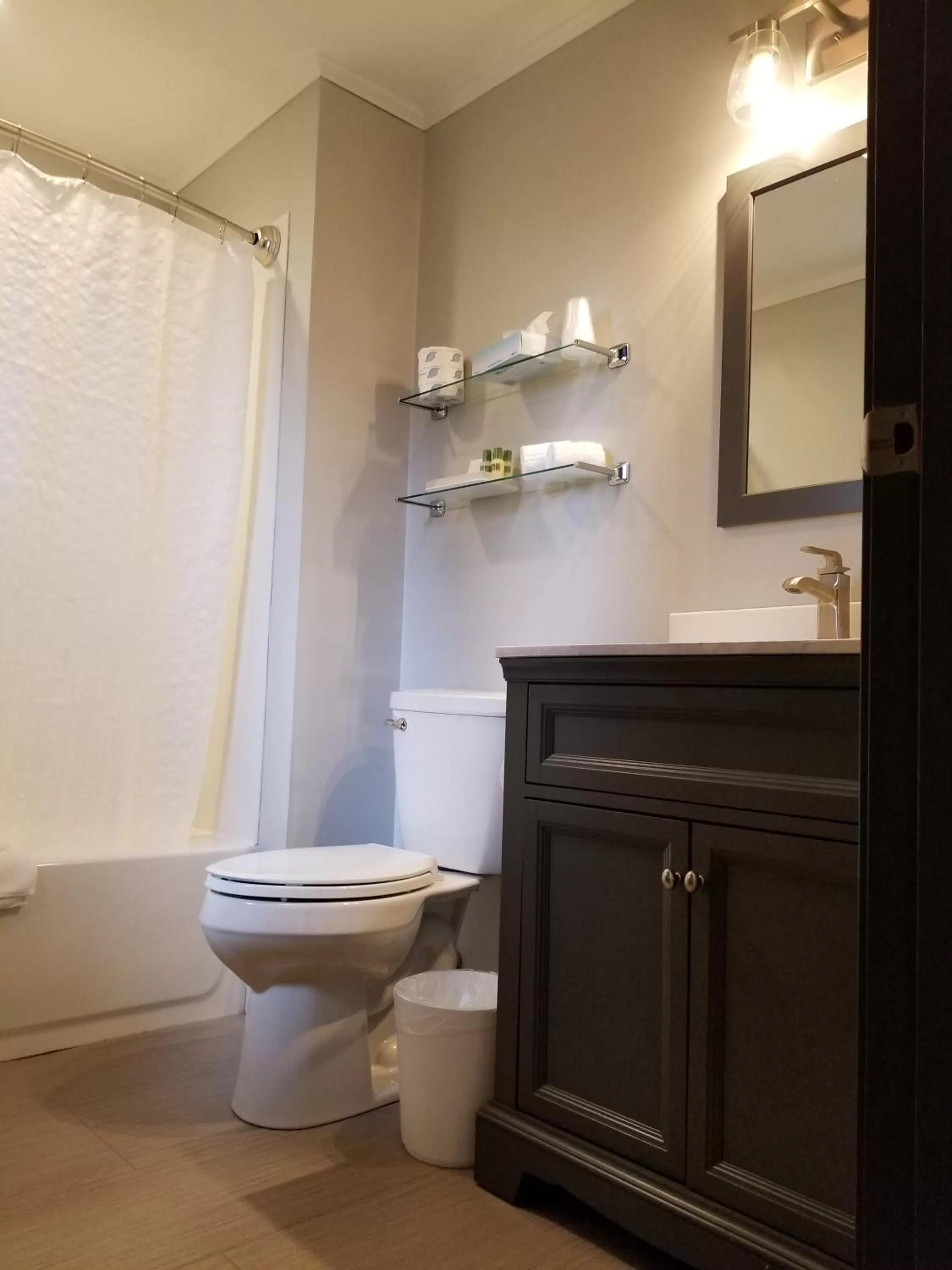 Shower in Cedar Creek