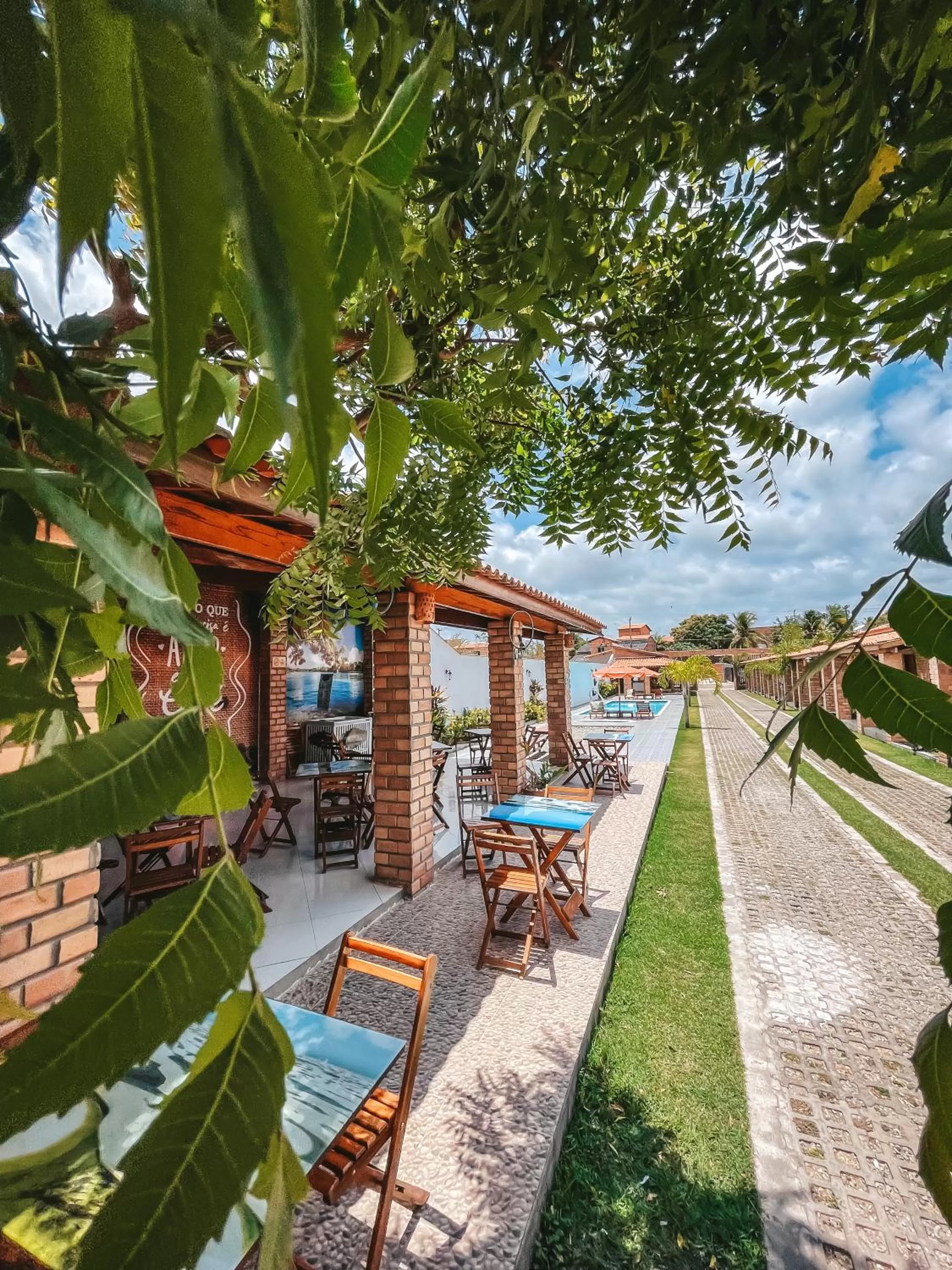 Restaurant/places to eat in Pousada Vasto Horizonte