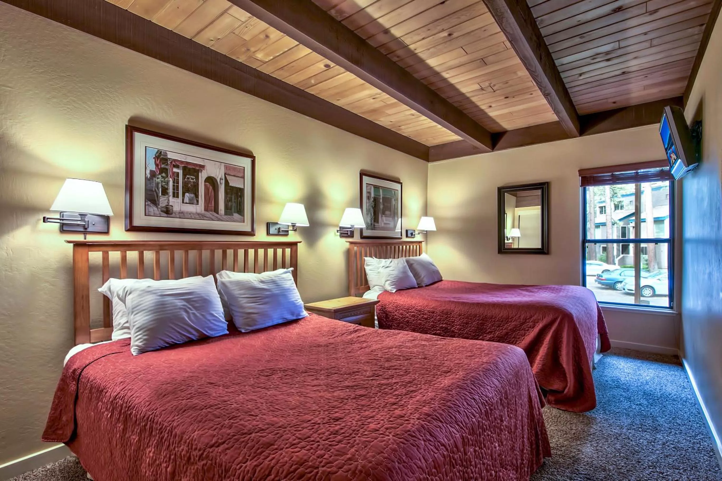 Bed in Lakeland Village at Heavenly