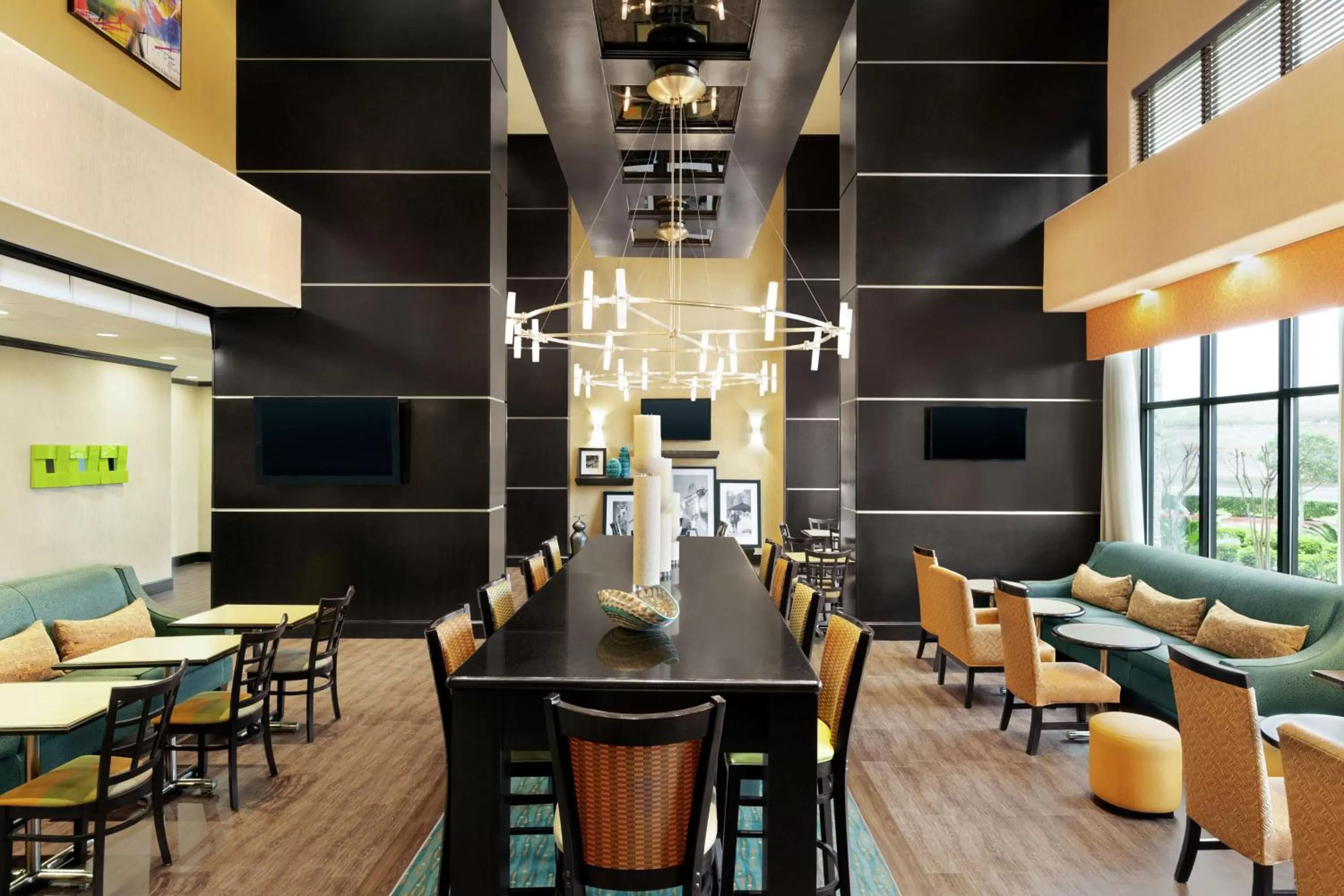 Lobby or reception in Hampton Inn and Suites Houston Pasadena