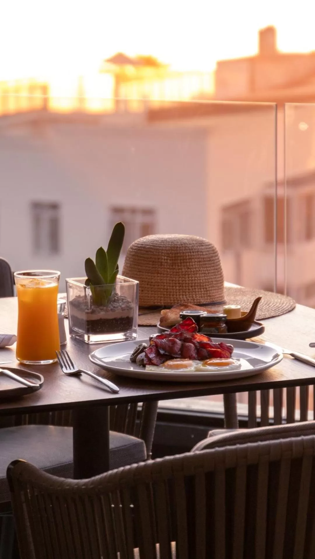 Breakfast in Newkings Boutique Hotel