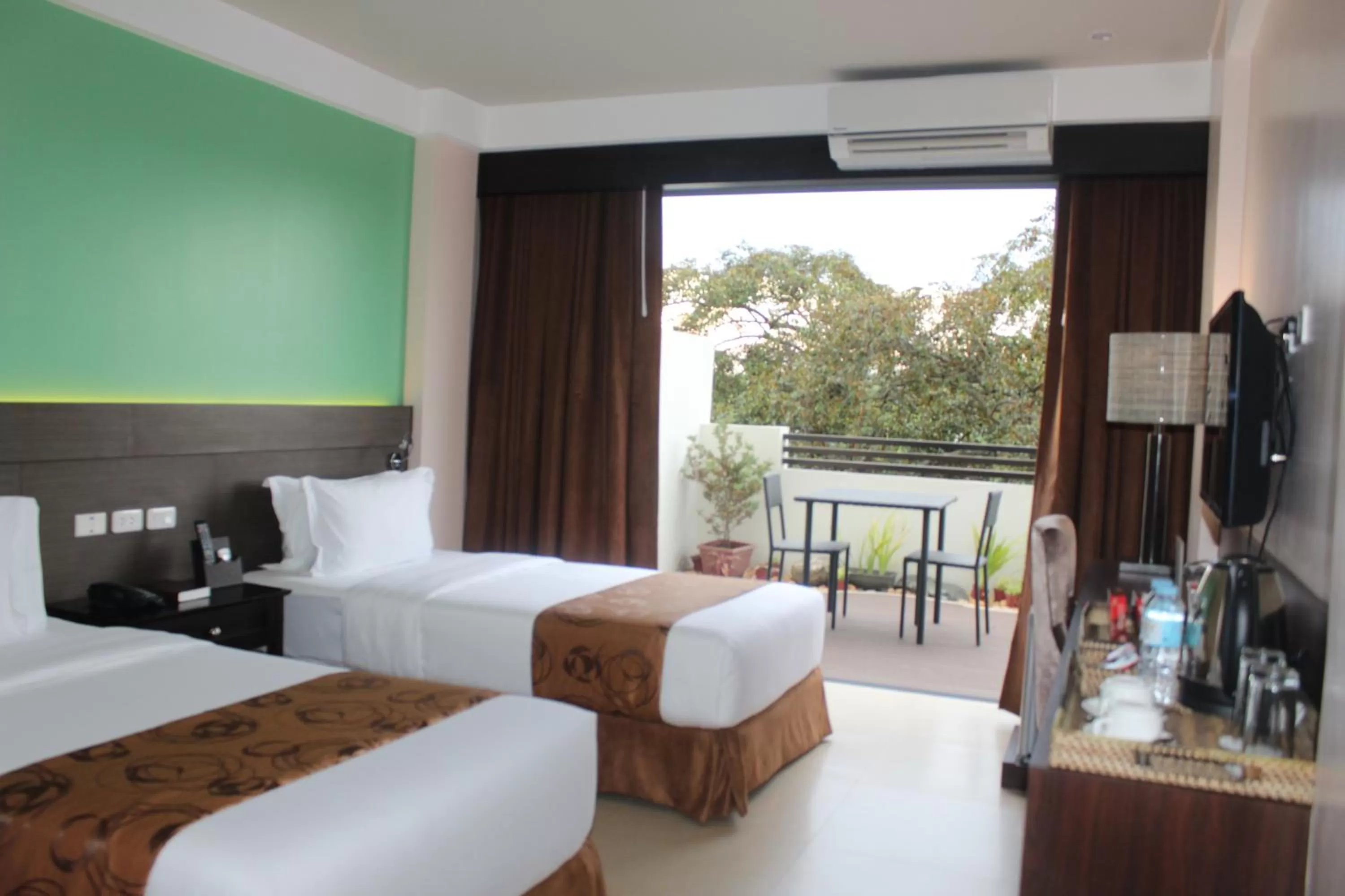 Bed in Kew Hotel Tagbilaran