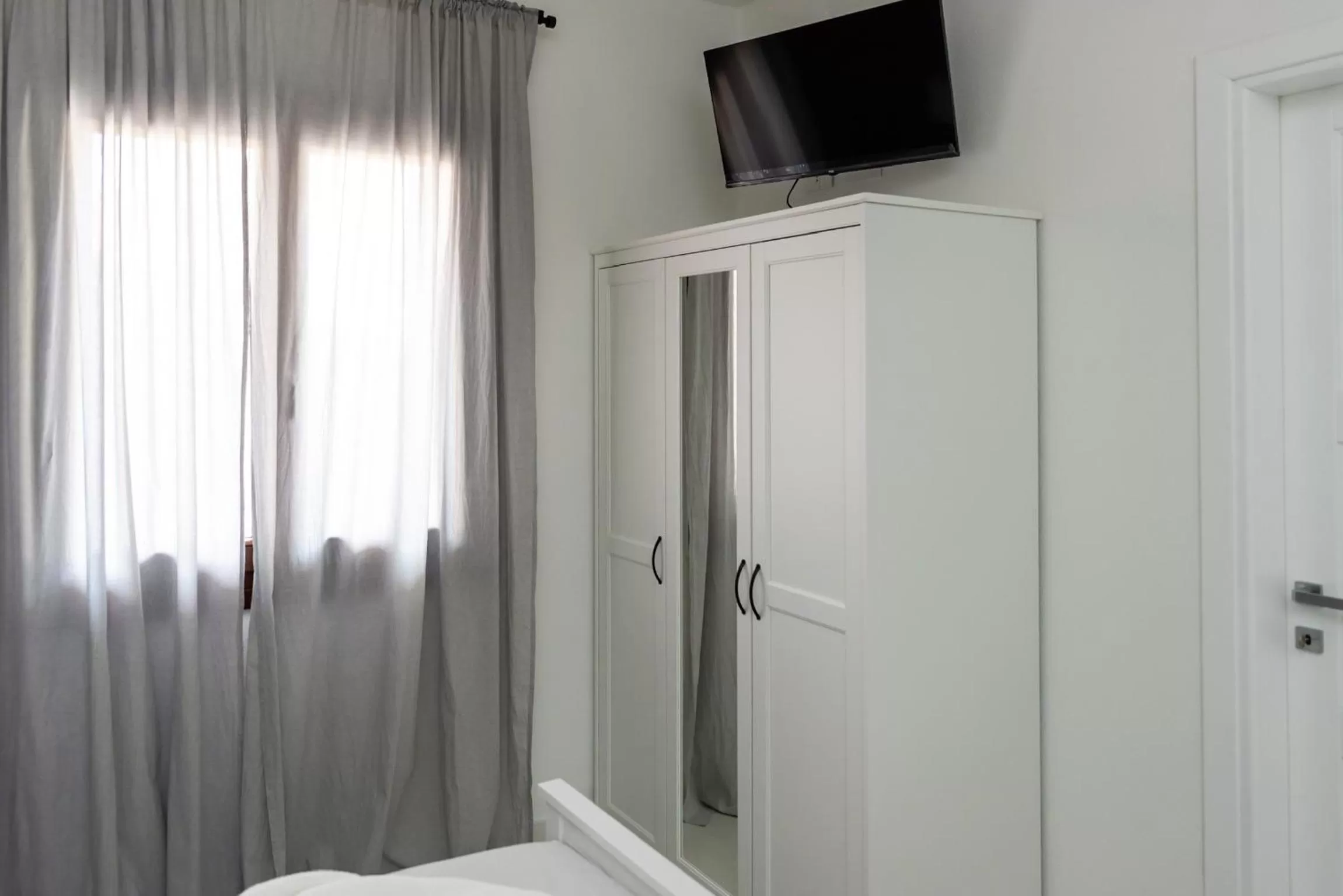 TV and multimedia, TV/Entertainment Center in Tortora bed and breakfast