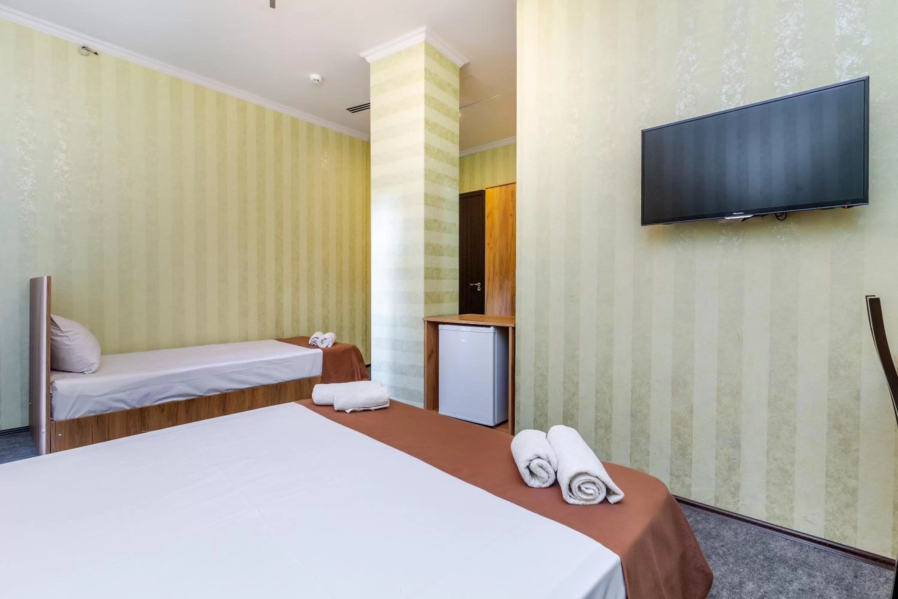 Photo of the whole room, Bed in Hotel Marlyn