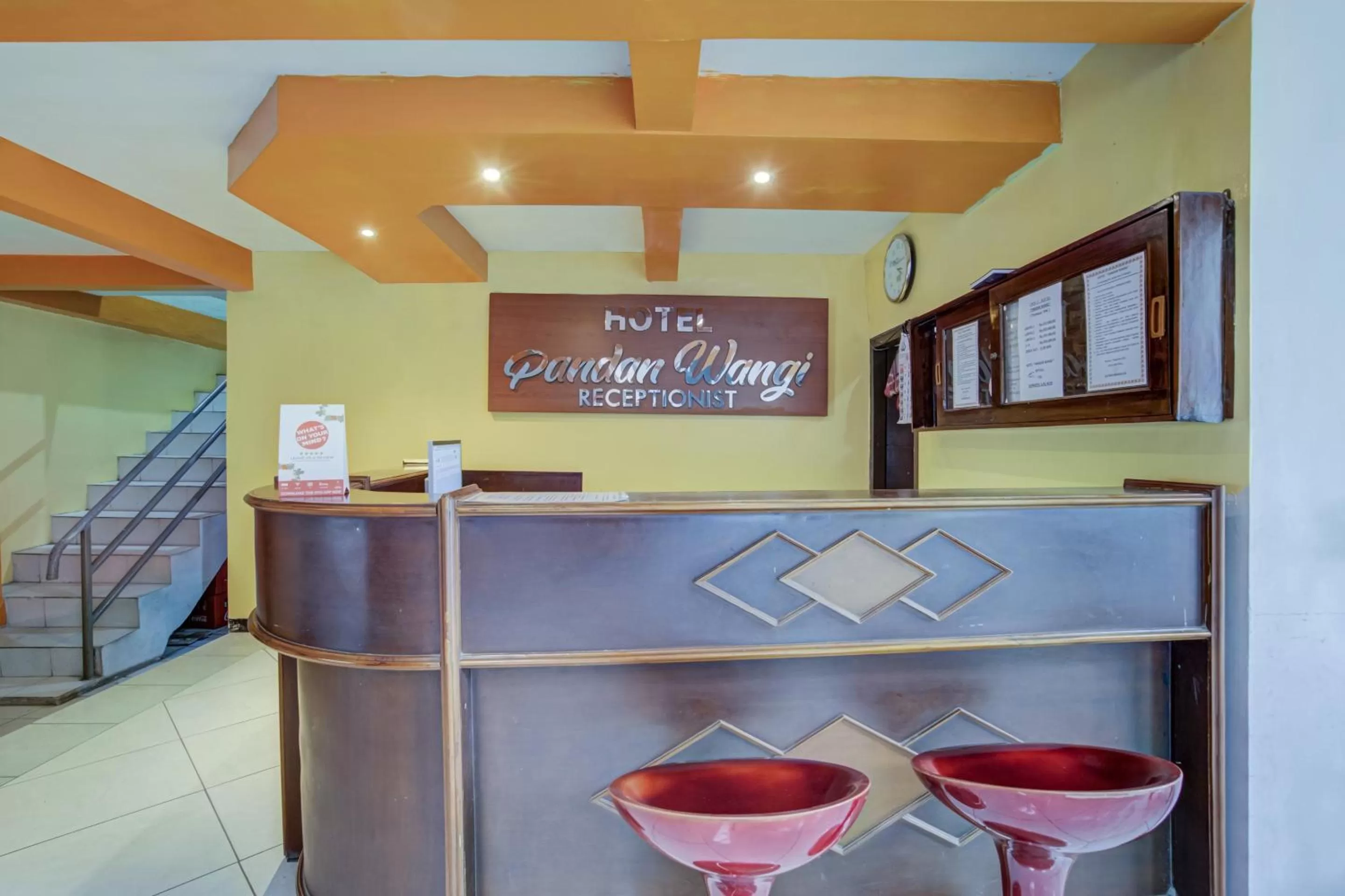 Lobby or reception in OYO 3862 Syariah Hotel Pandan Wangi