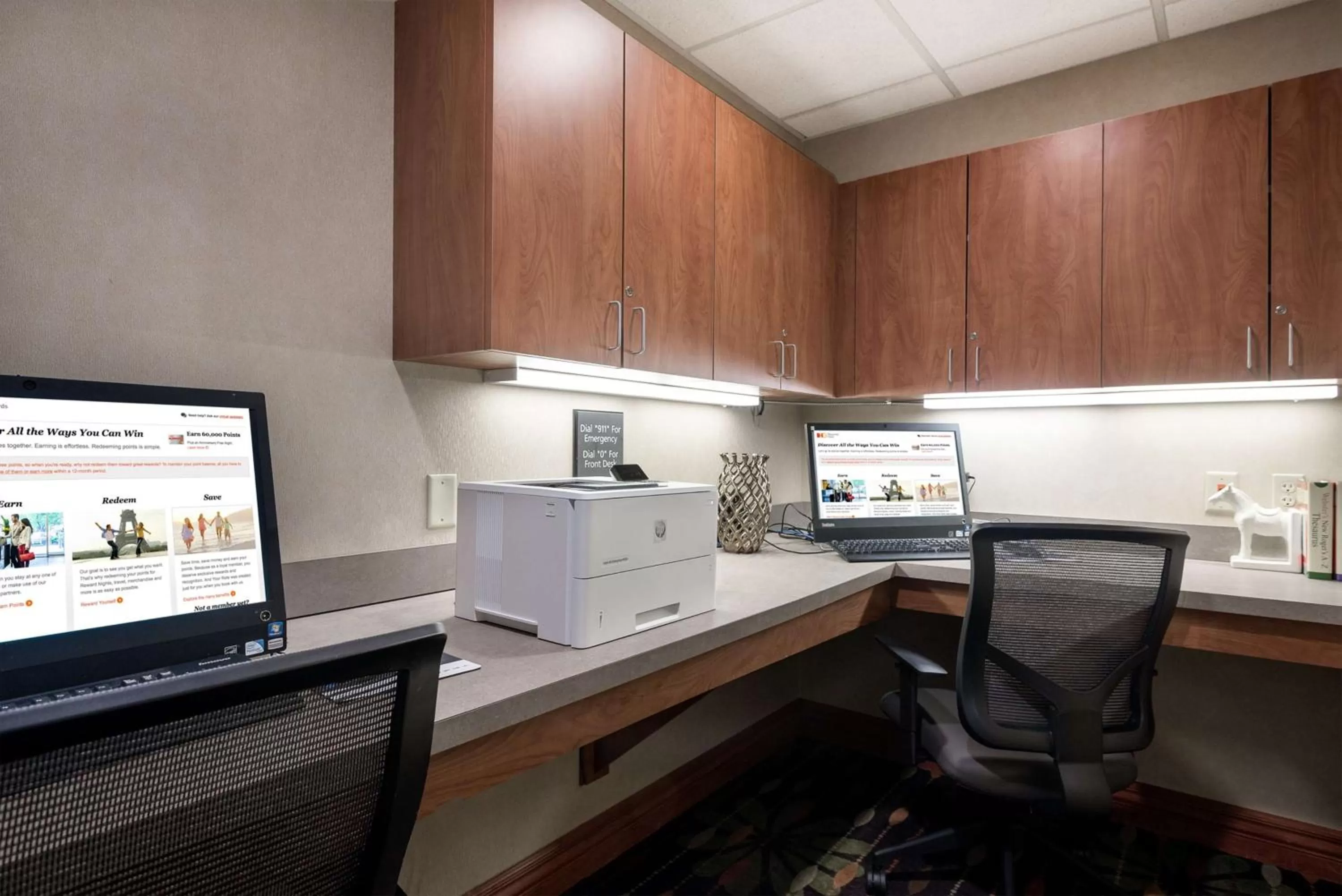 Business facilities in Hampton Inn Bellevue
