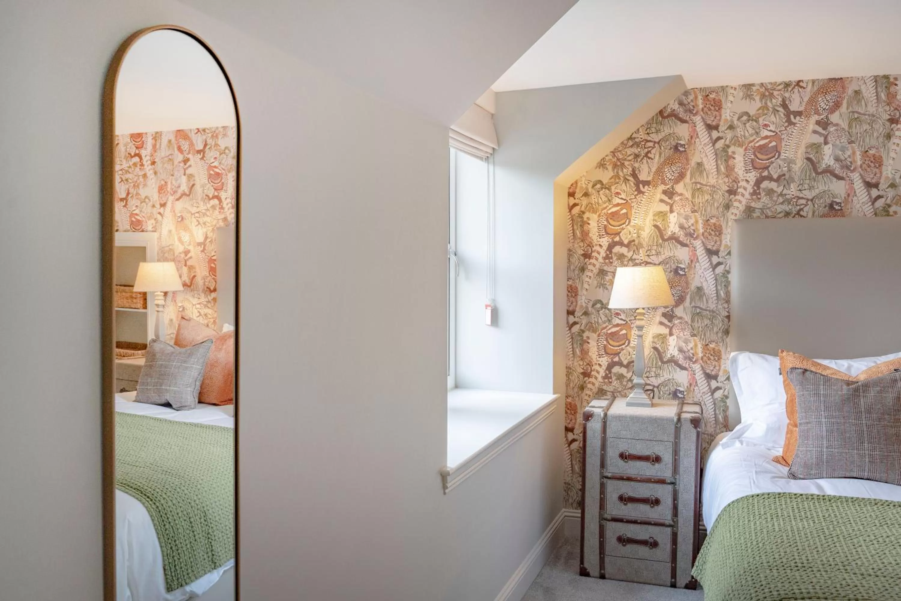 Bedroom, Bed in The Woodside