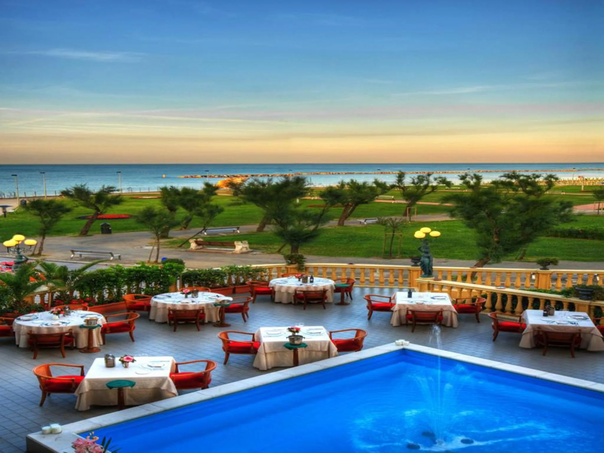 Restaurant/places to eat in Hotel Vittoria