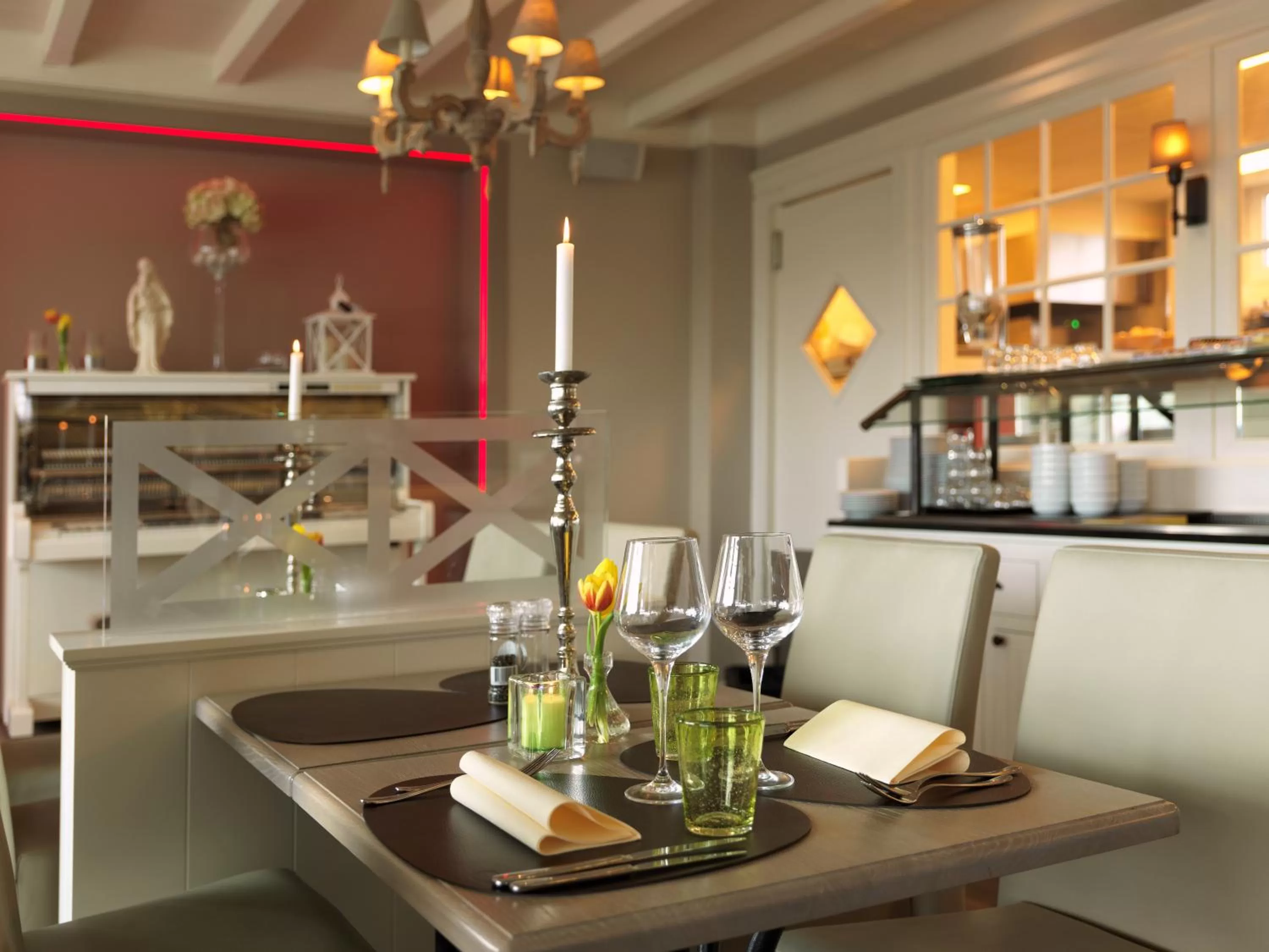 Restaurant/places to eat in Ara Dune Hotel