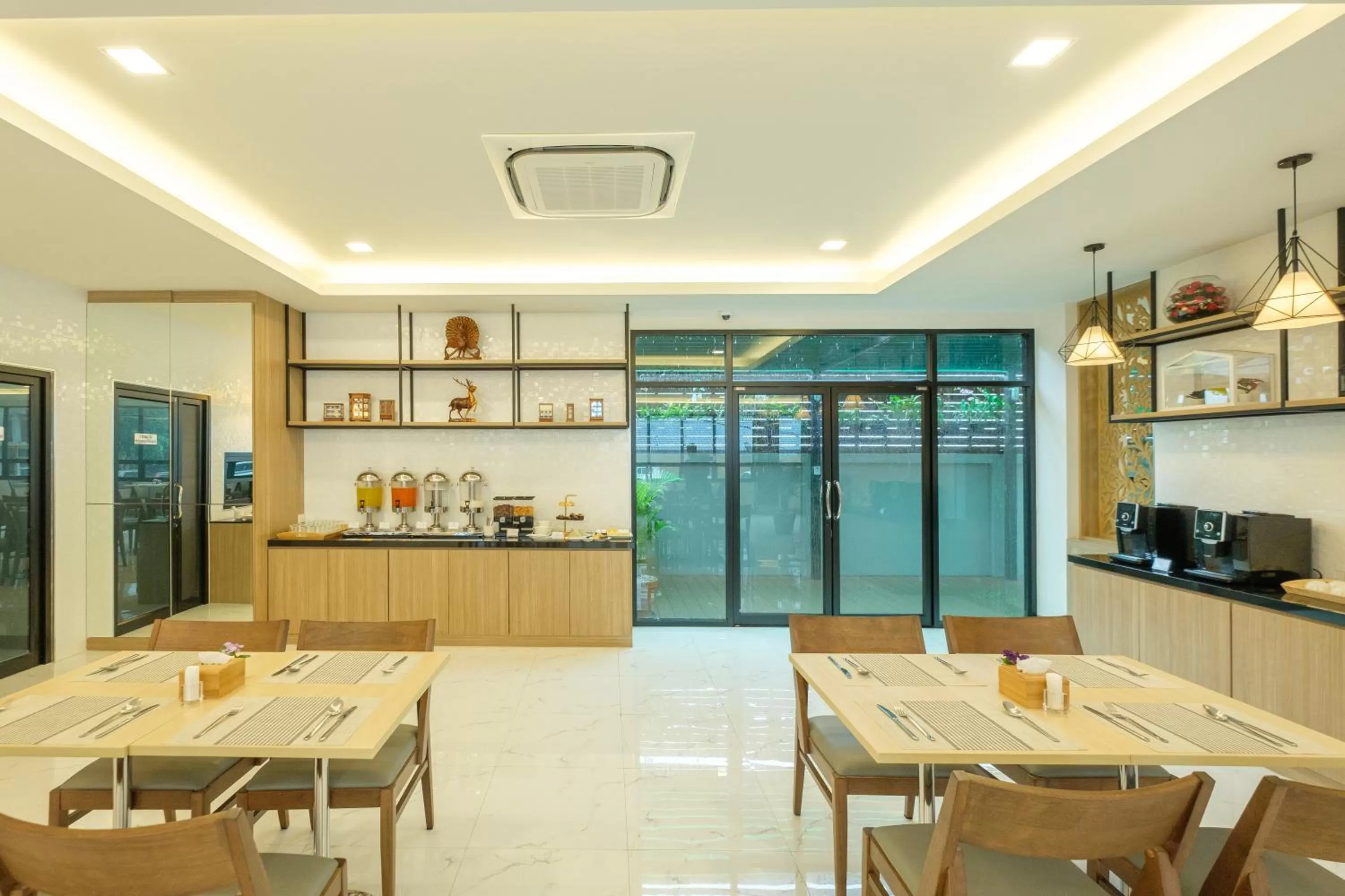 Breakfast in Monte Maesot hotel