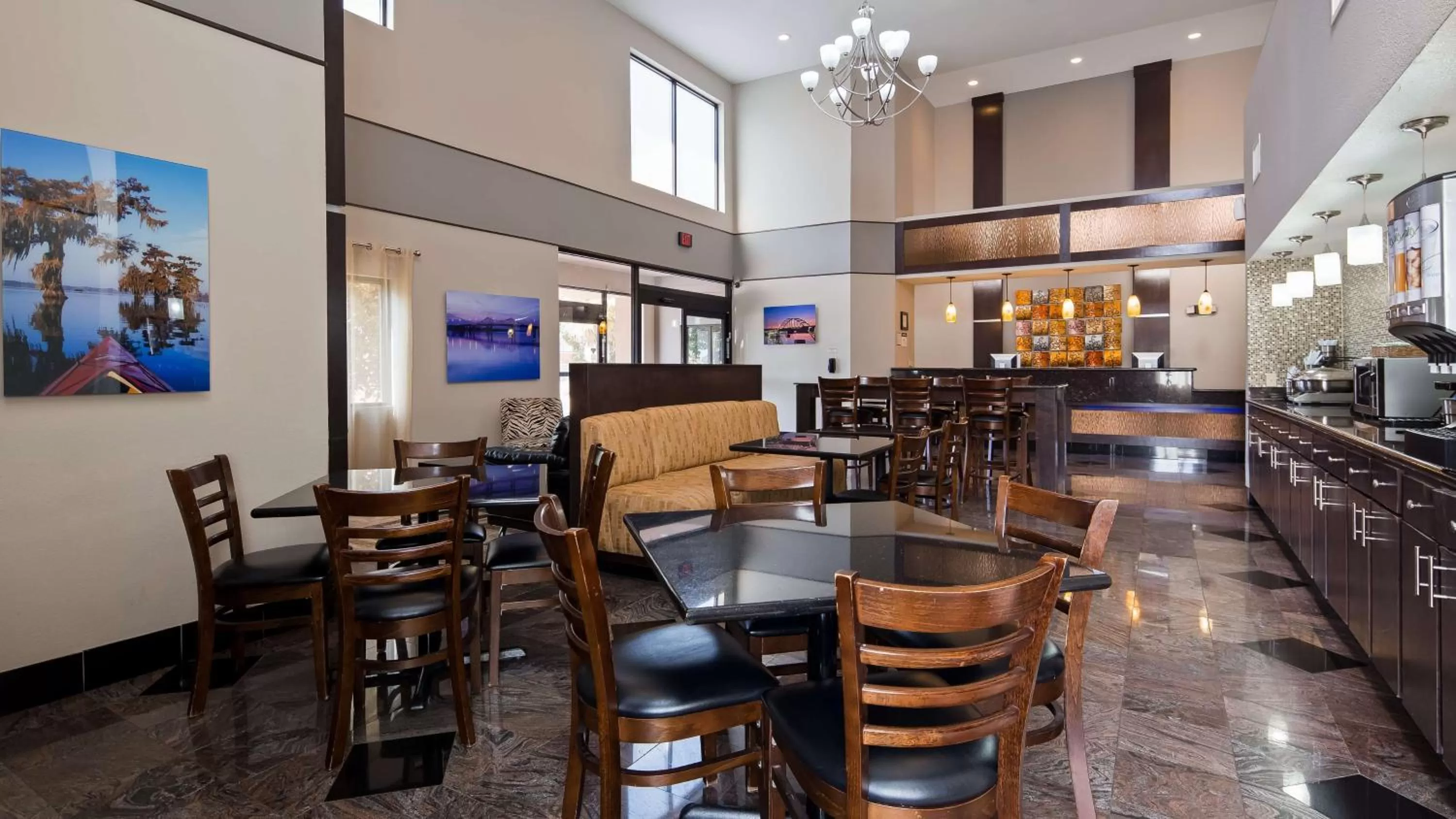 Restaurant/places to eat in Best Western Inn & Suites - Lake Charles