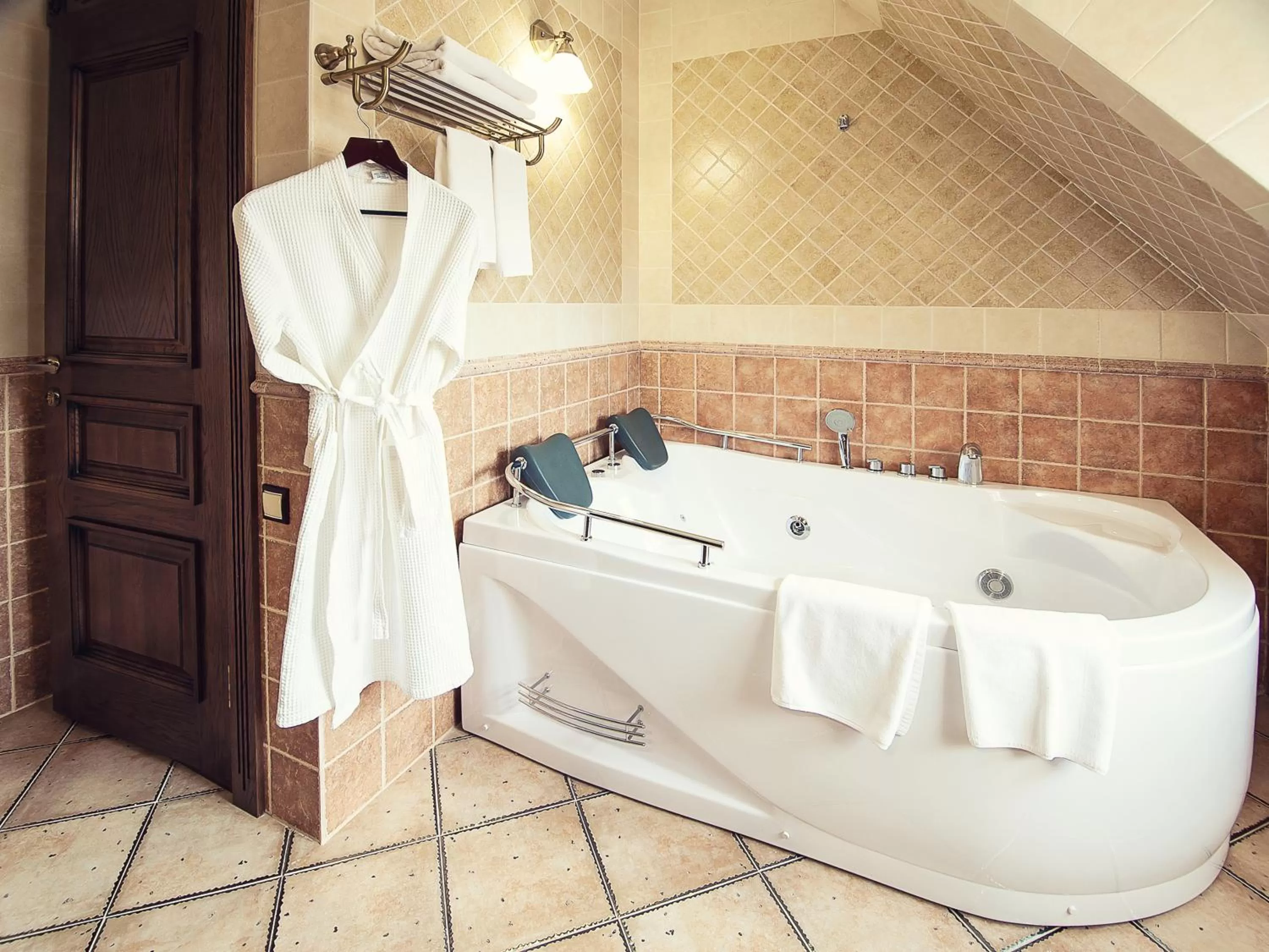 Bathroom in Boutique Hotel Traditional