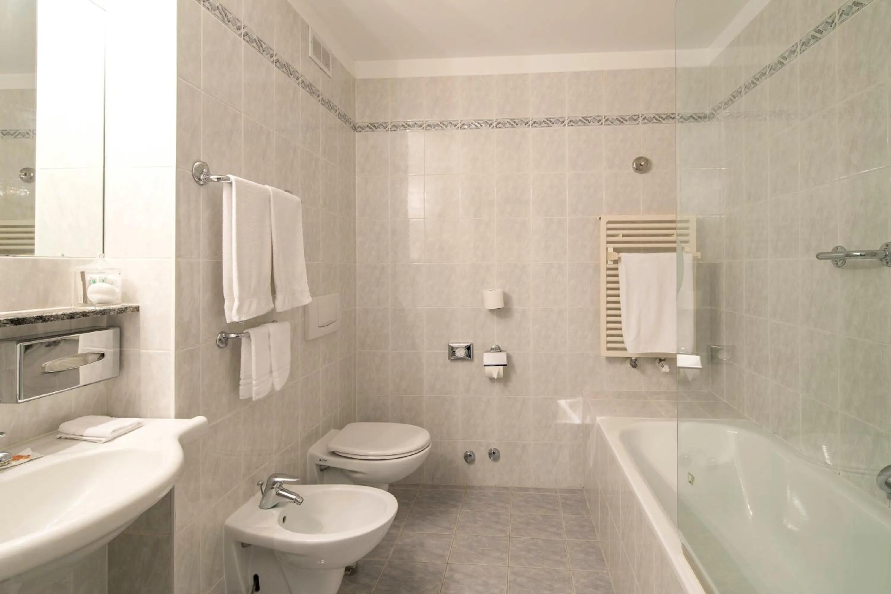 Family Room (2 Adults + 2 Children) in Hotel Campione