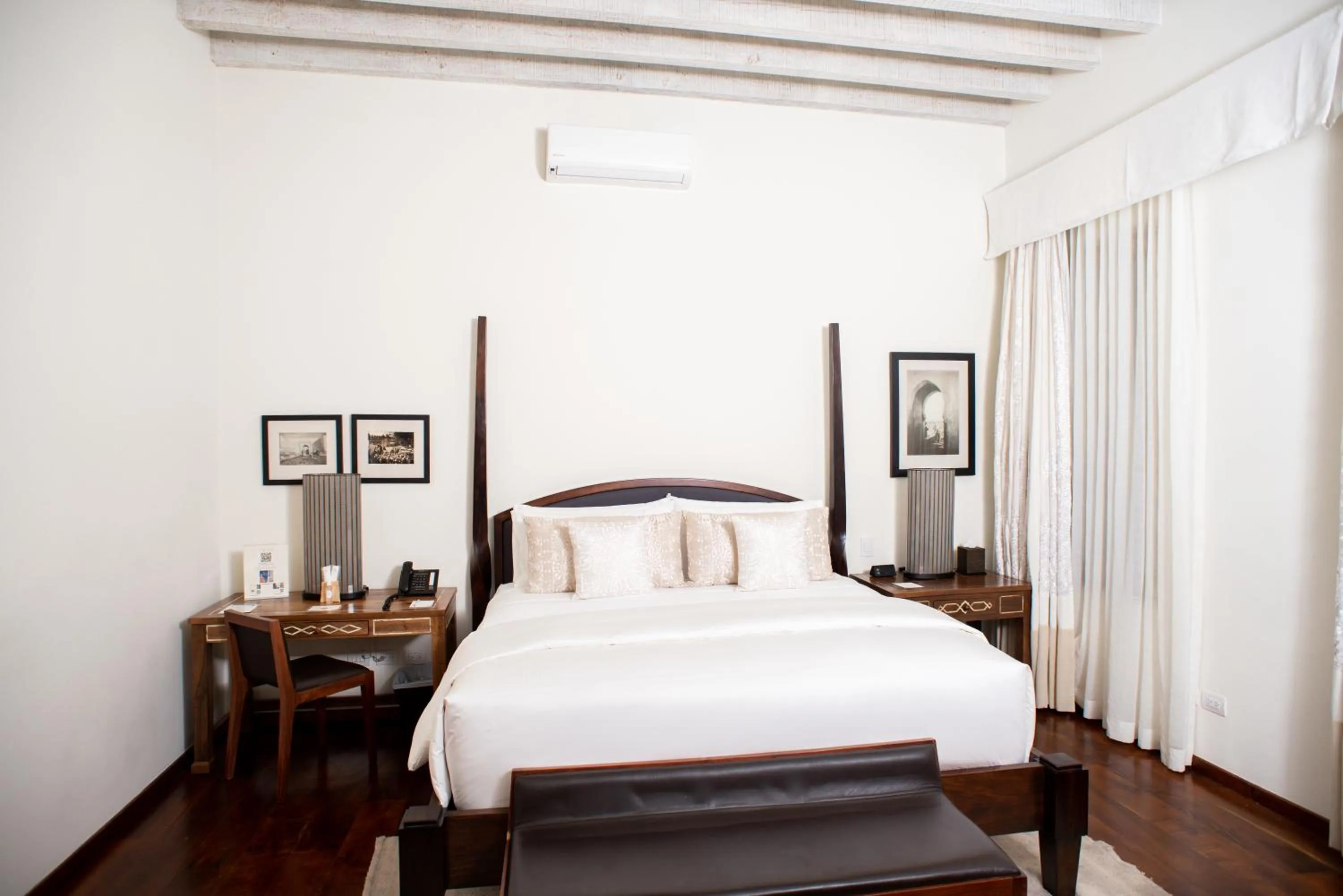 Bedroom, Bed in Hotel Casa Blanca 7