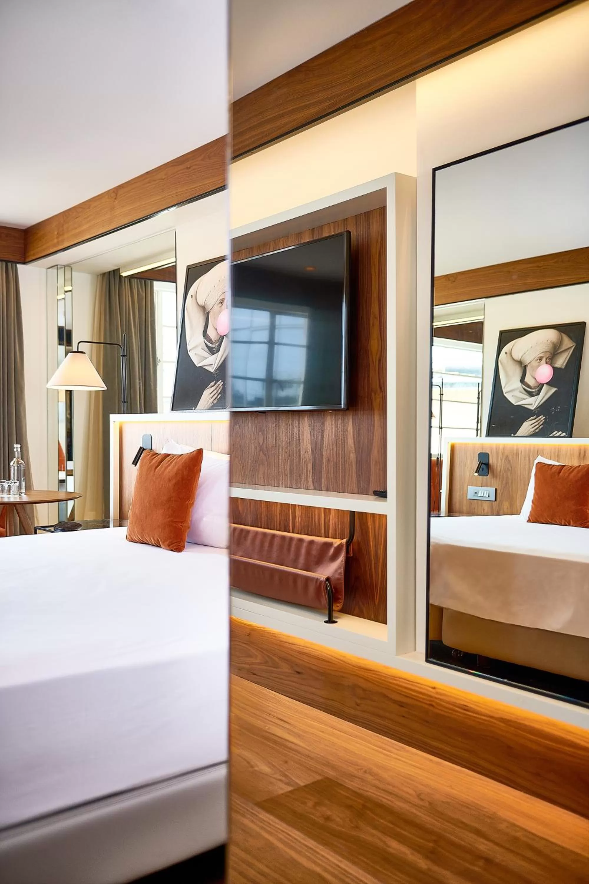 Bed in Melia White House Hotel