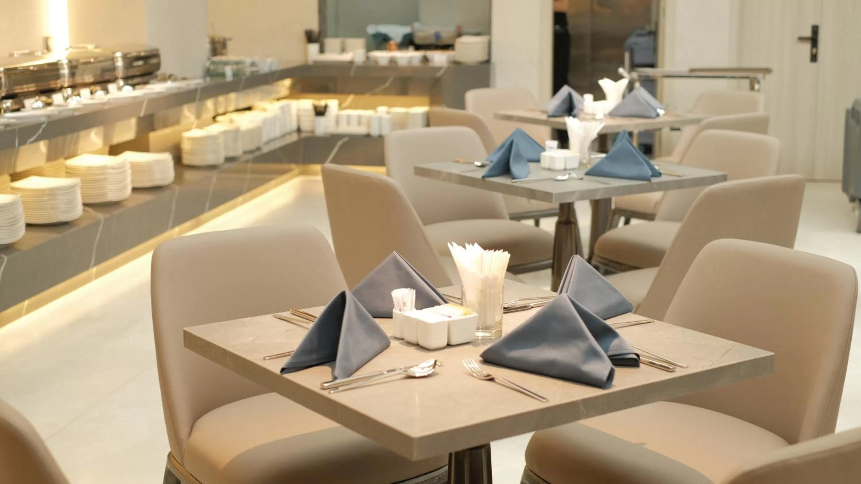 Restaurant/places to eat in M City Hotel Saigon