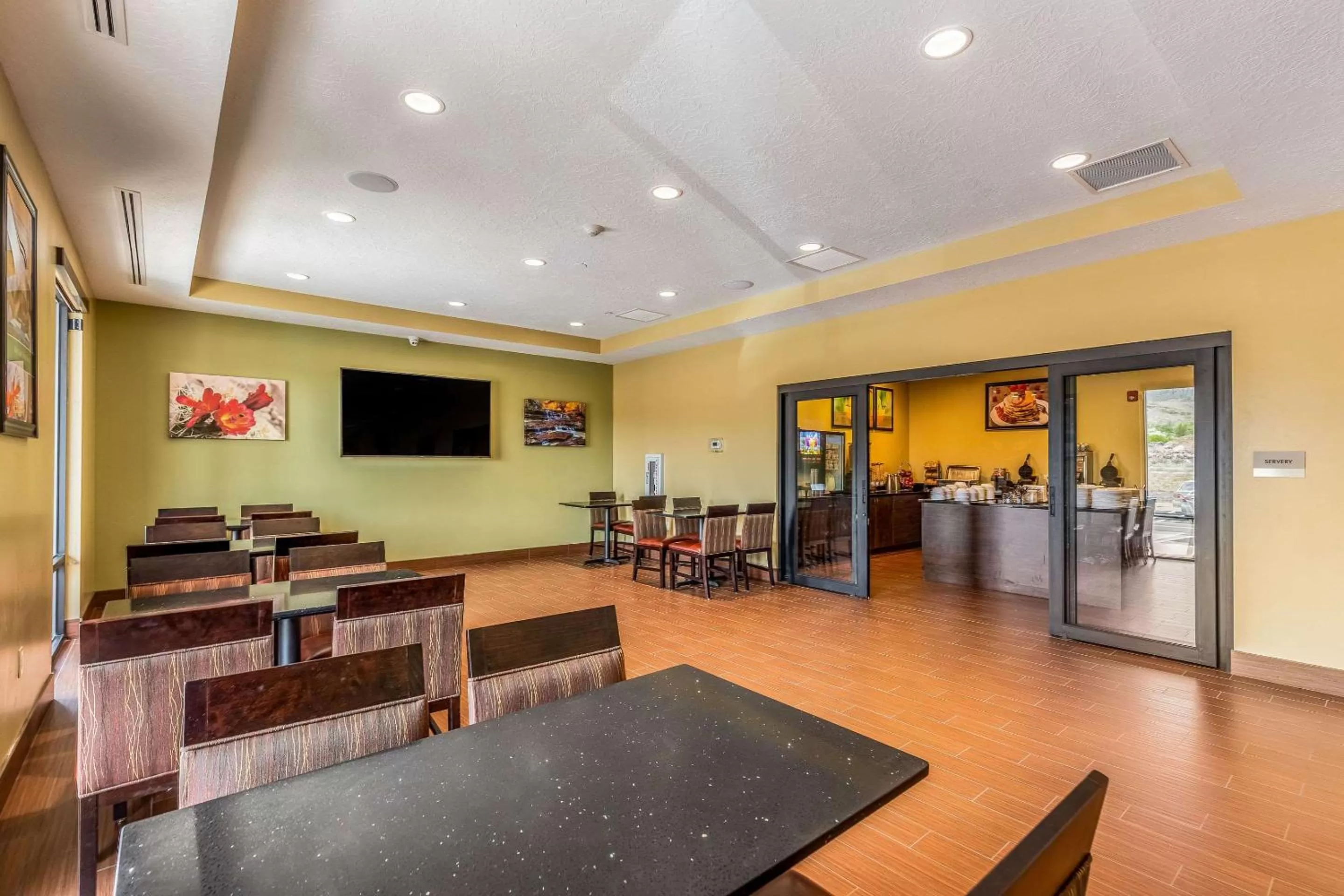 Restaurant/places to eat in Sleep Inn & Suites Hurricane Zion Park Area