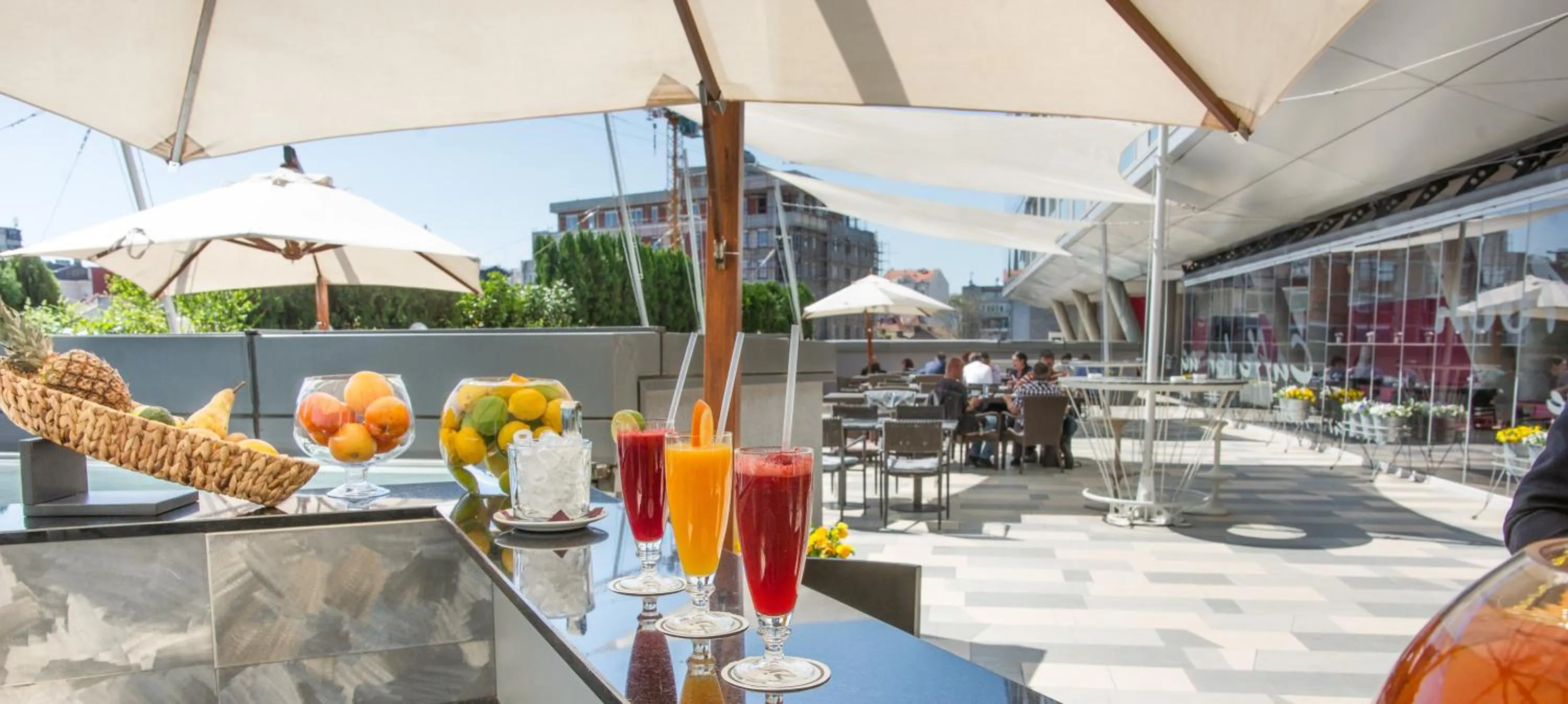 Restaurant/places to eat in Nobel Zira Hotel