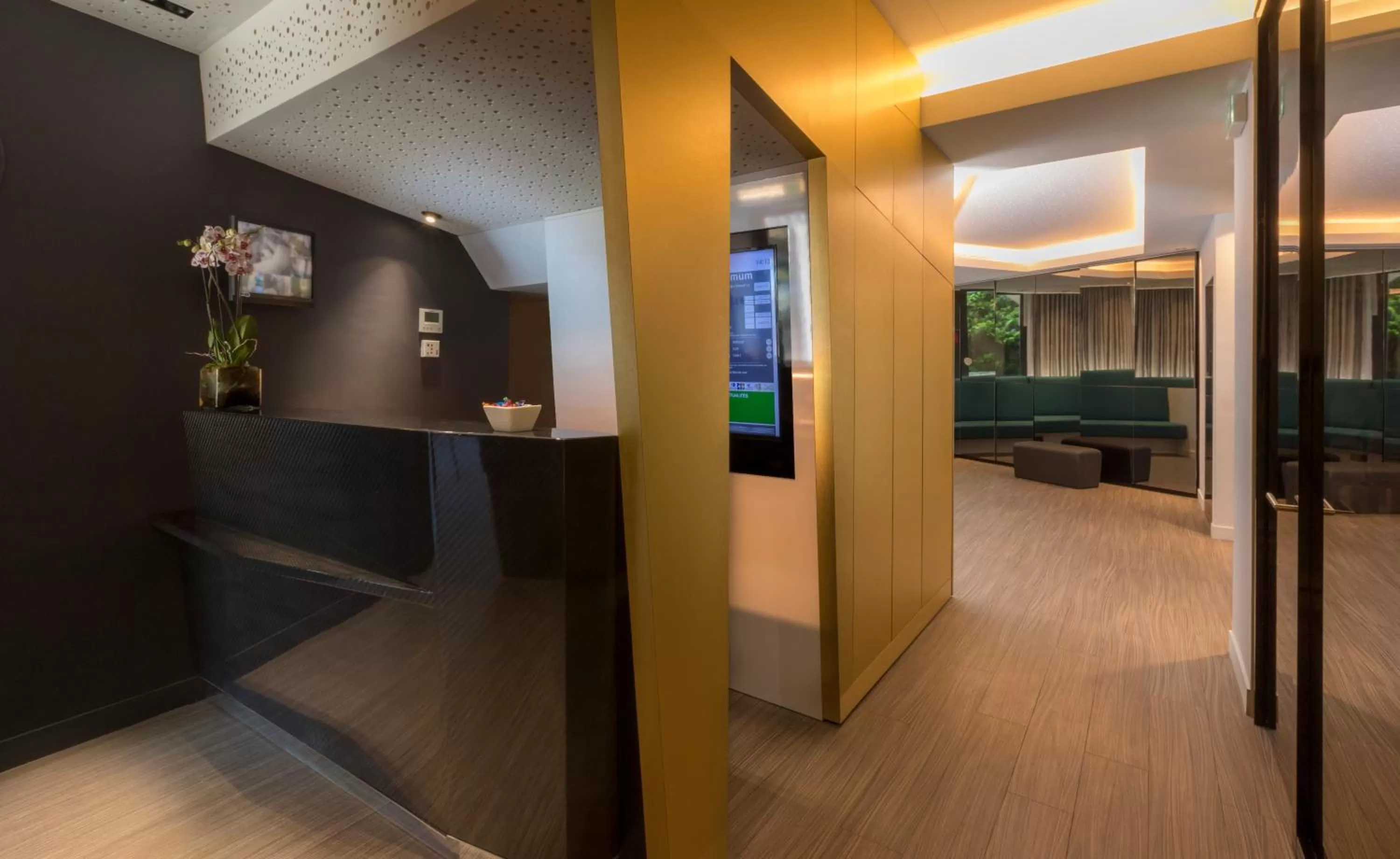 Lobby or reception, Bed in Libertel Austerlitz Jardin des Plantes