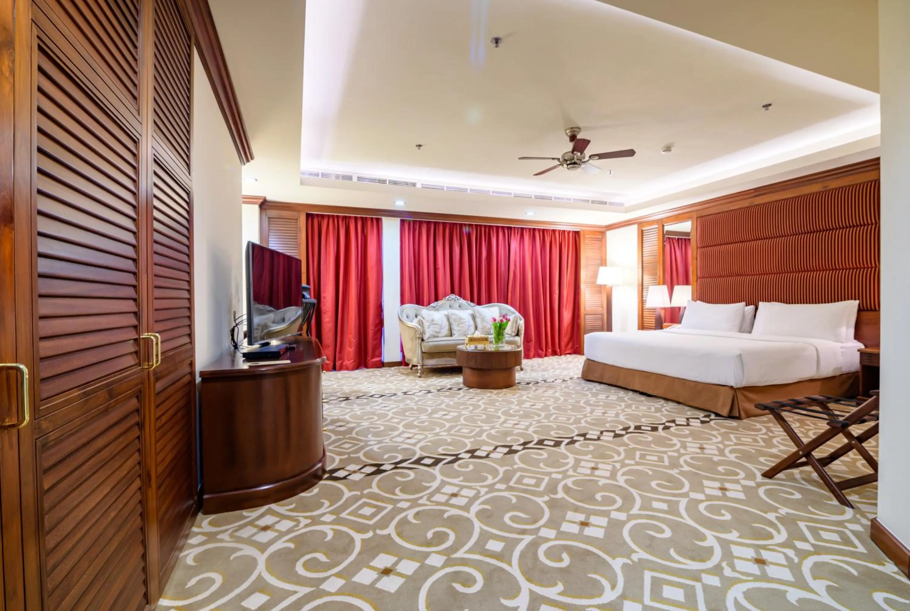 Bed in Danat Jebel Dhanna Resort