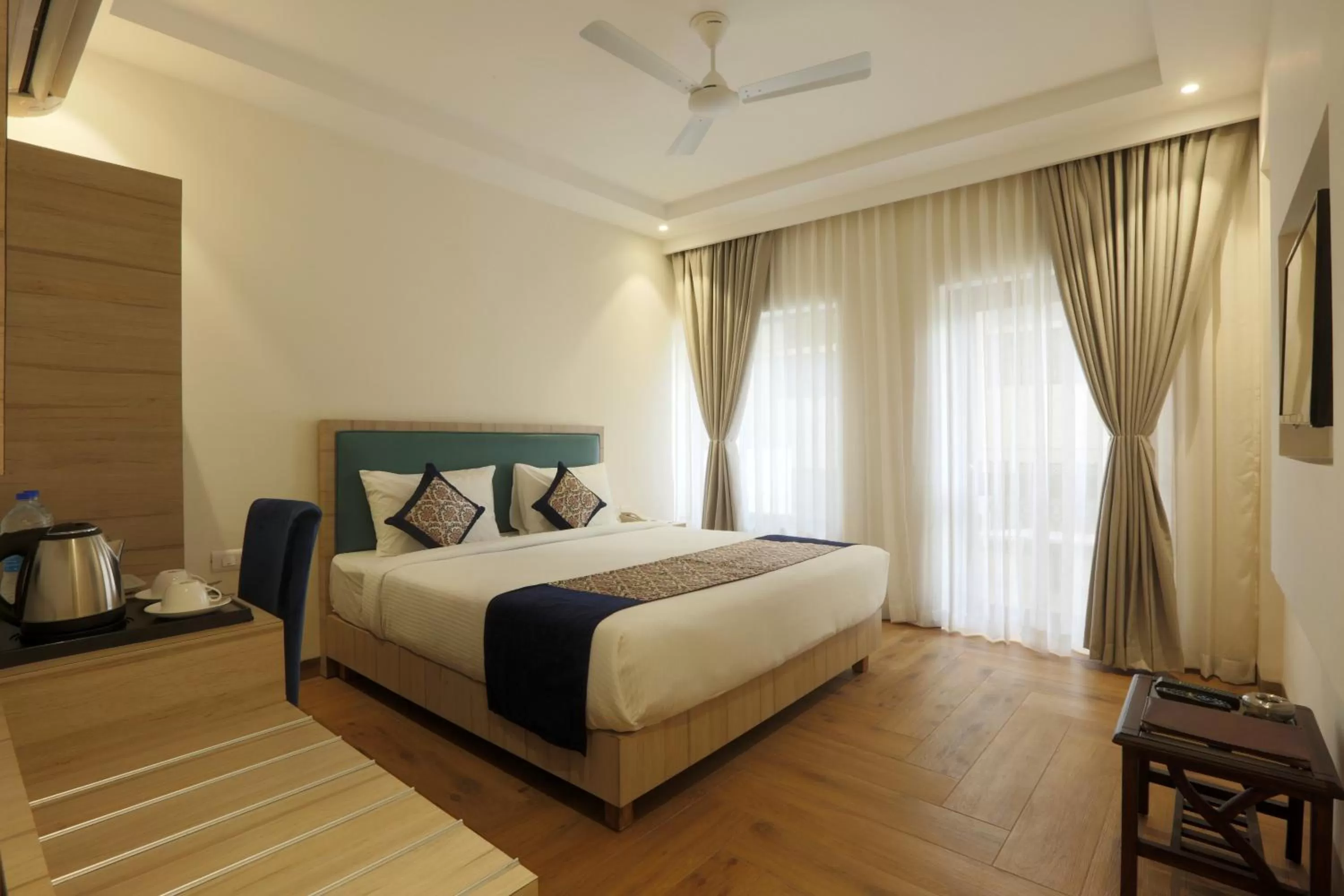 Bed in Le Seasons Resort