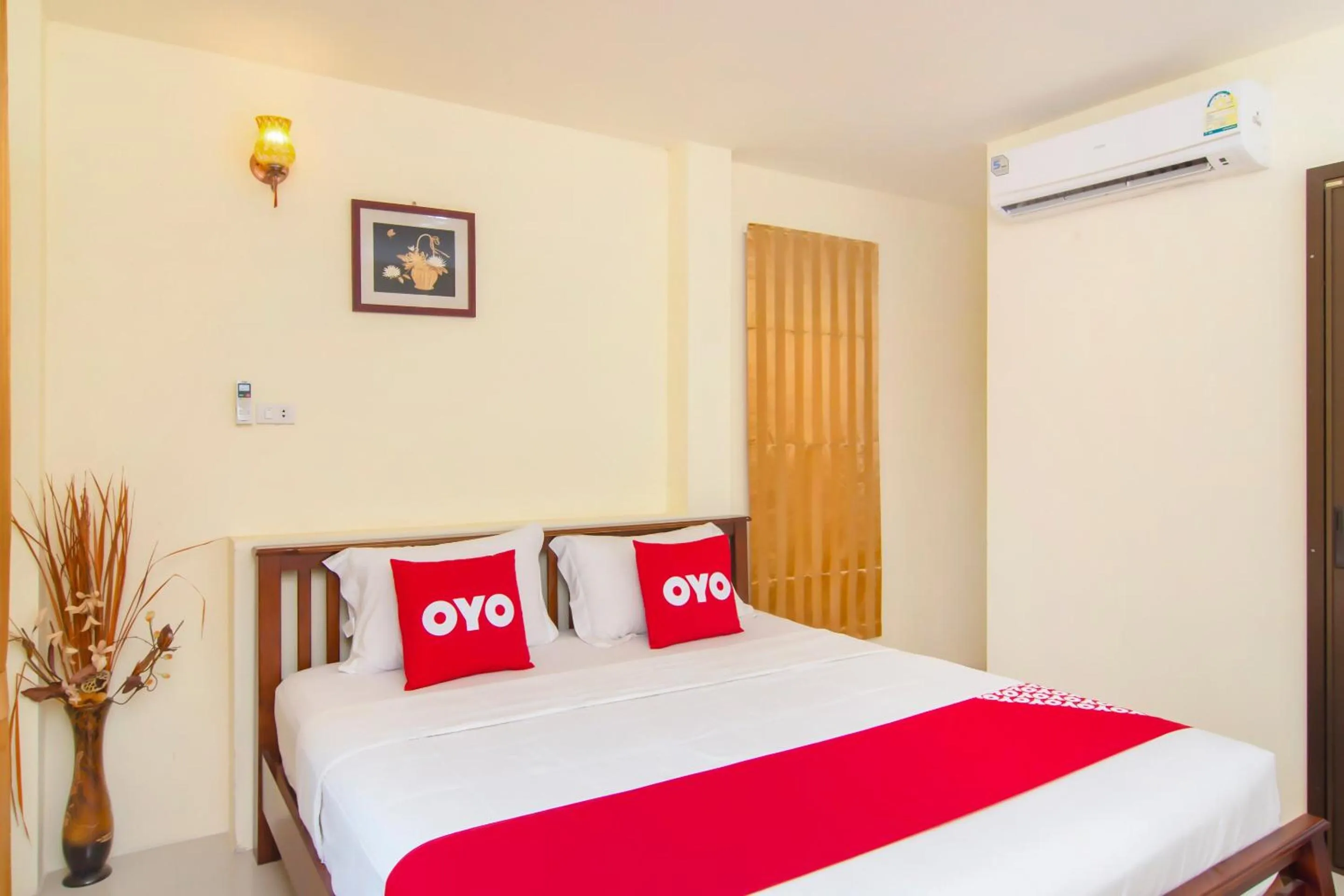 Bedroom, Bed in OYO 607 Nawang Resort