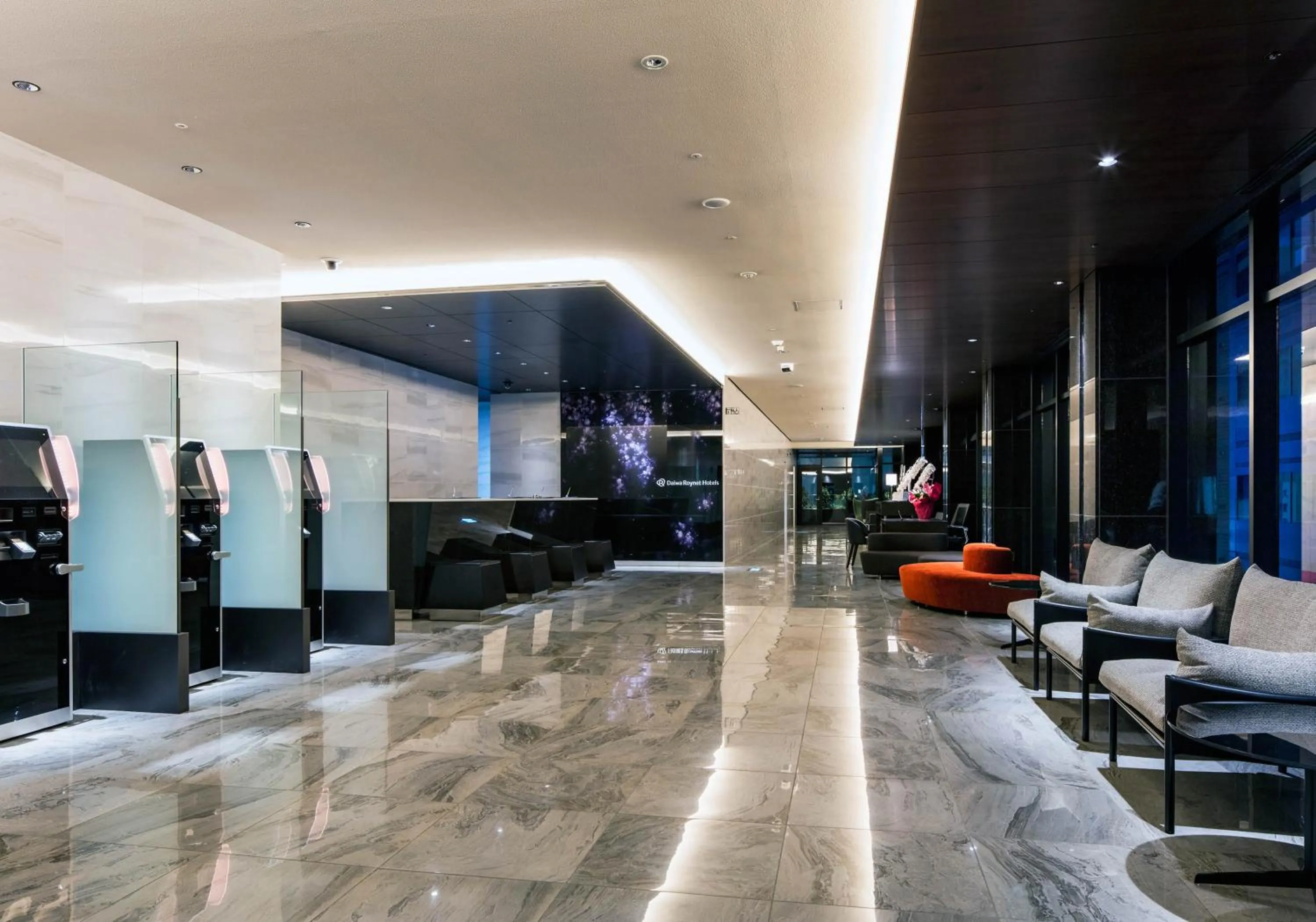 Lobby or reception in Daiwa Roynet Hotel Ginza PREMIER