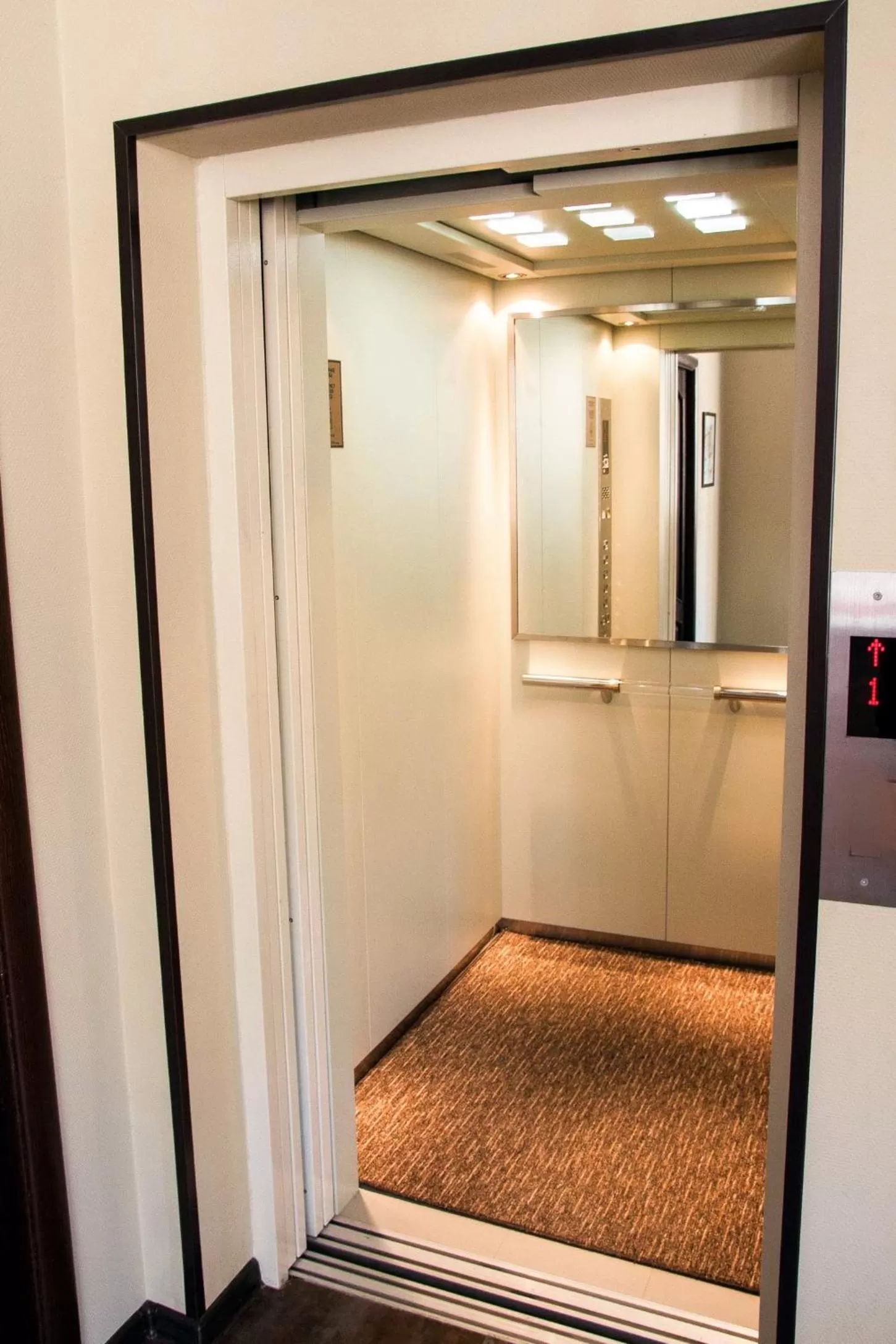 Property building in Salut Hotel