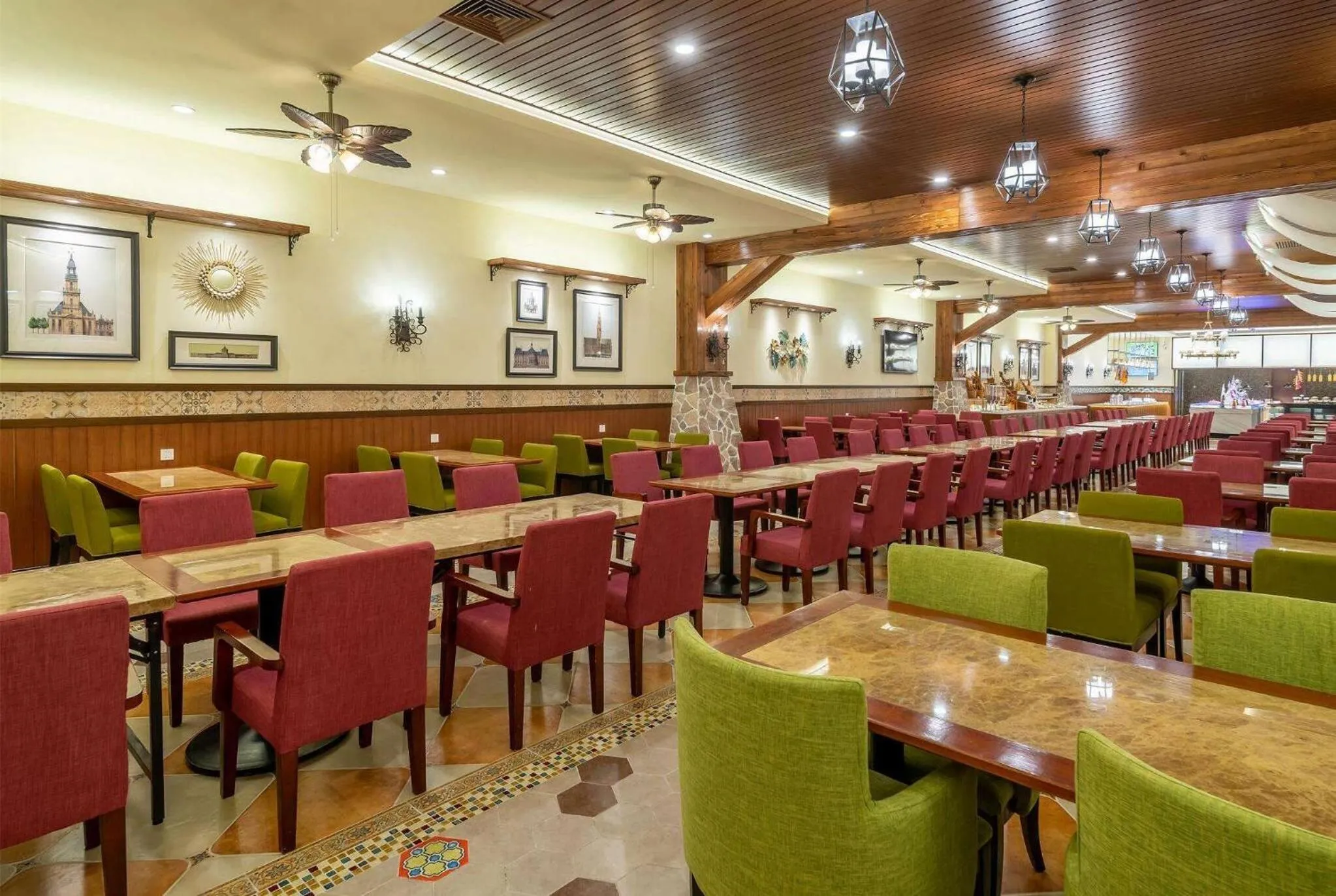 Restaurant/places to eat in Wyndham Shanghai Hongqiao-Near NECC