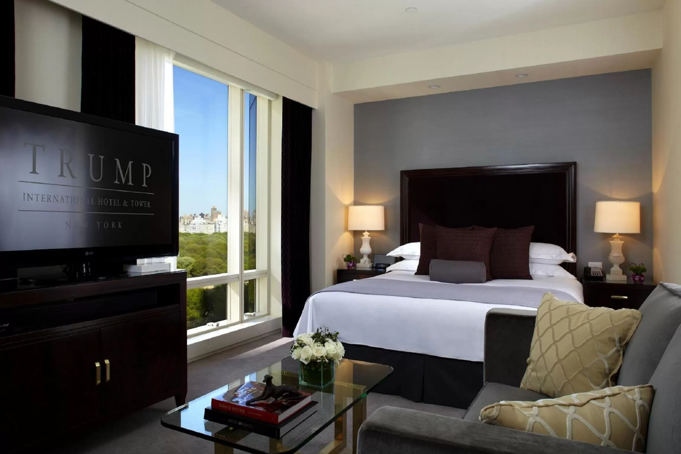 Bedroom, Bed in Trump International New York