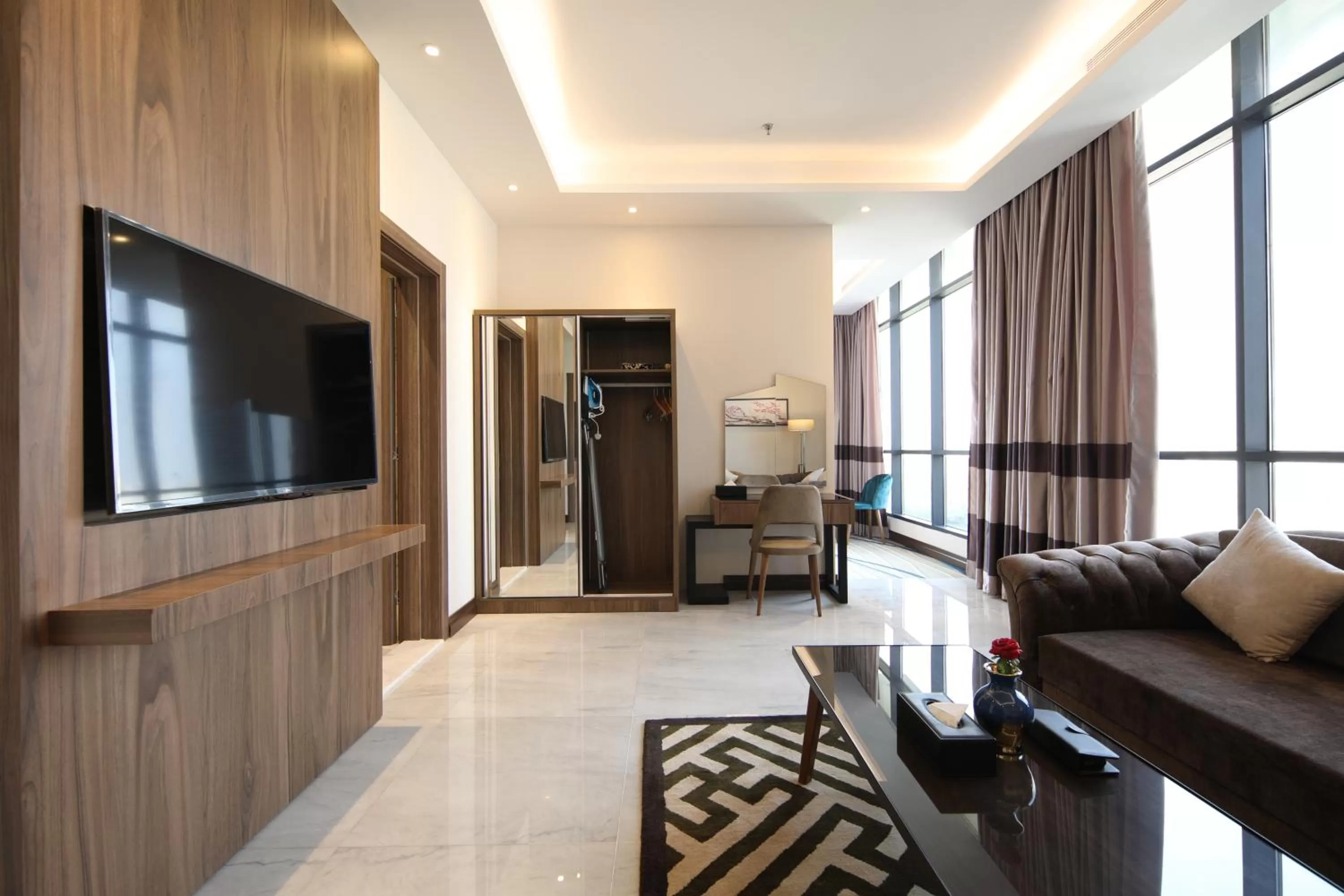 TV and multimedia in Gladiolus Hotel