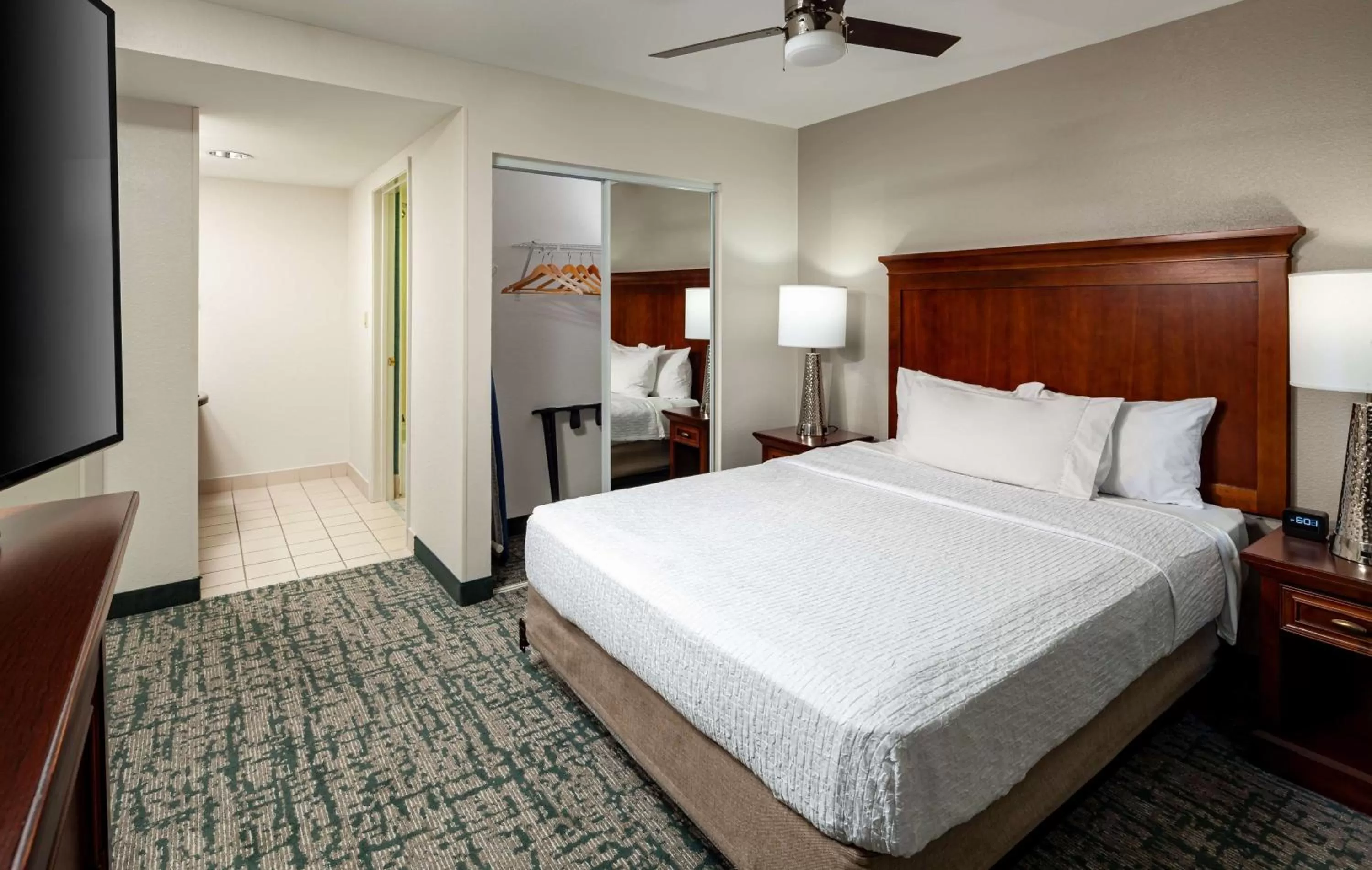 Bed in Homewood Suites by Hilton Jacksonville-South/St. Johns Ctr.