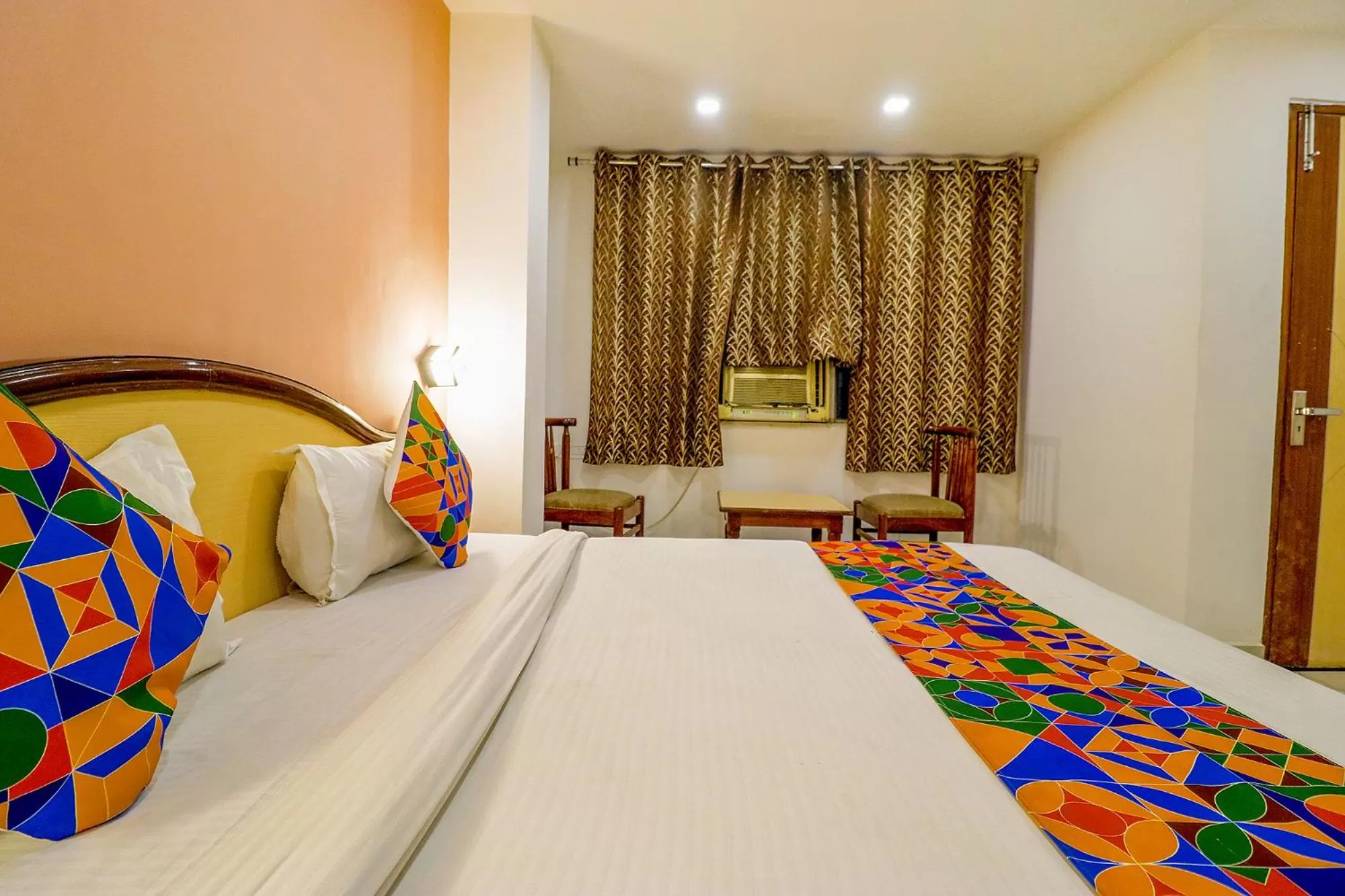 Bed in FabHotel Amritsar Residency