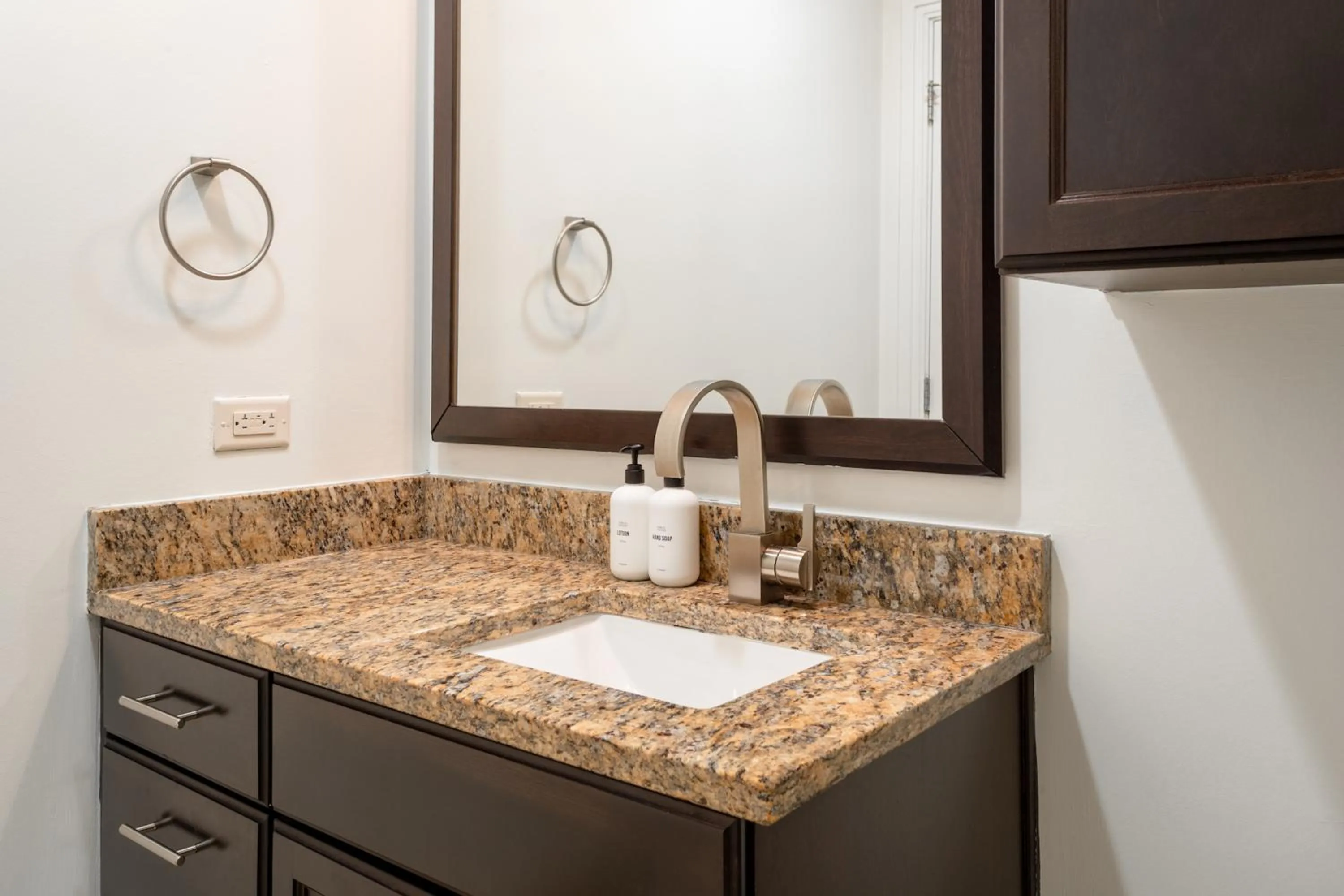 Bathroom in Kasa Lady Bird Lake Austin