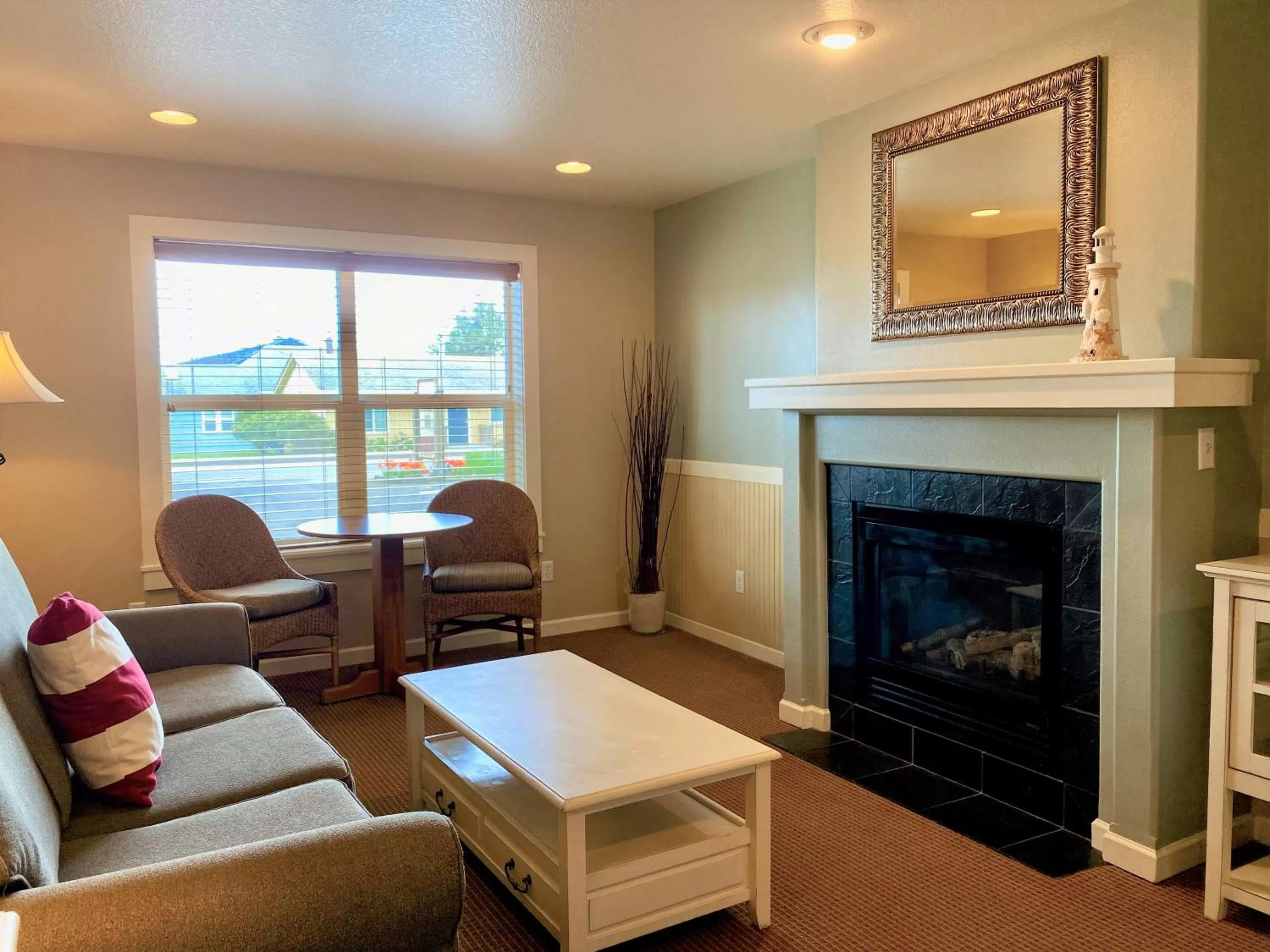 Living room in Lighthouse Inn