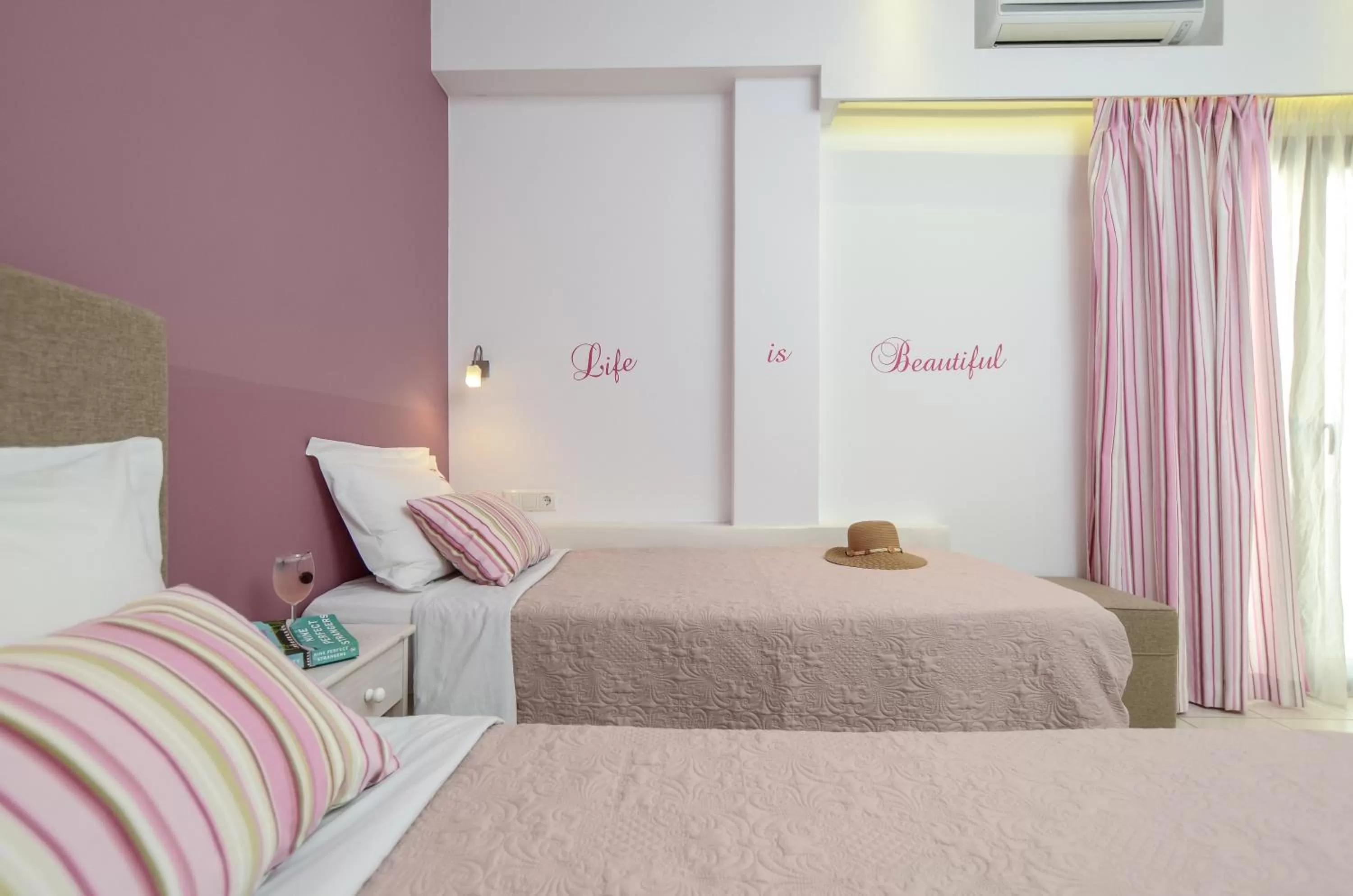 Photo of the whole room, Bed in Panormos Hotel and Studios