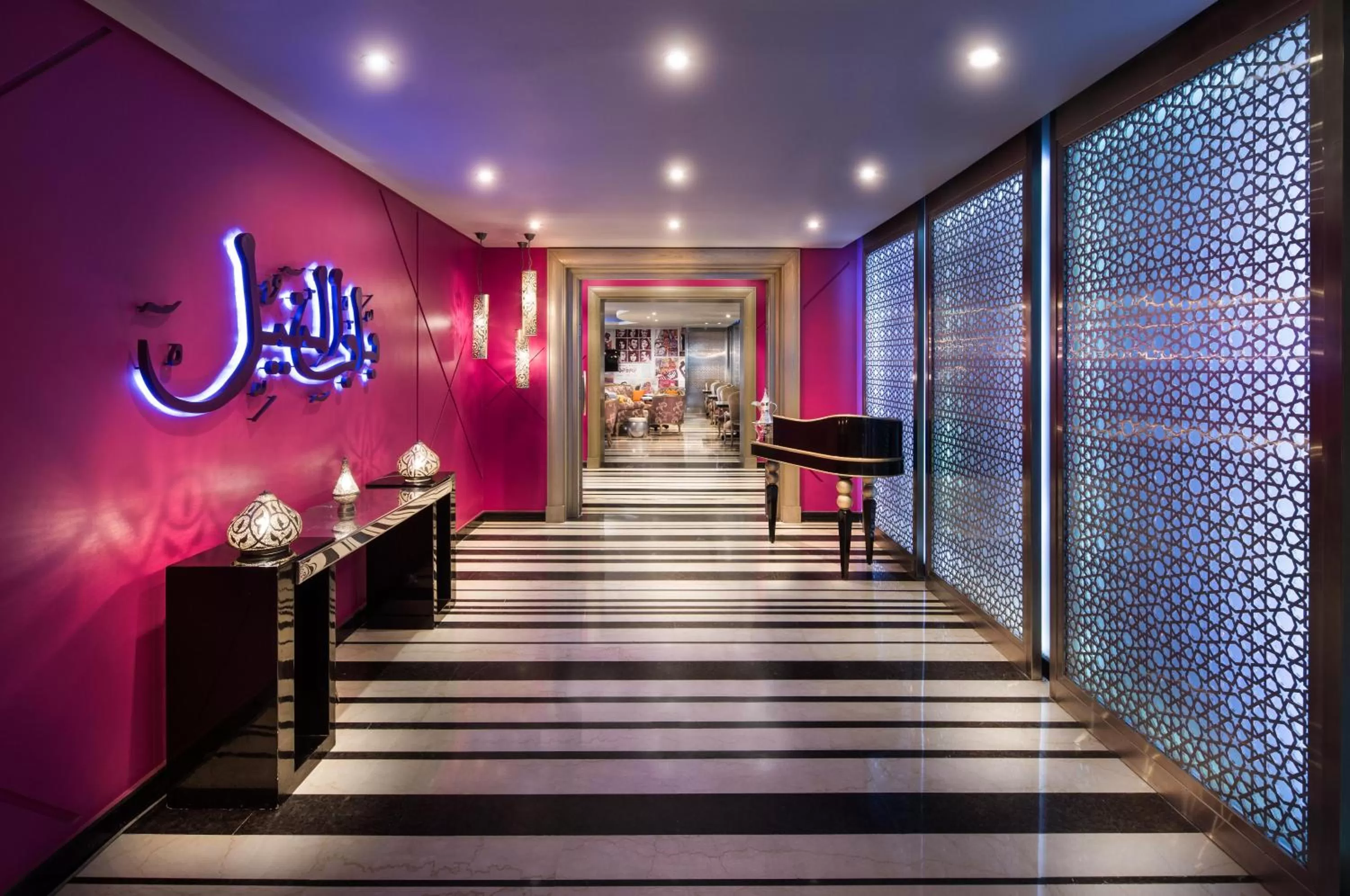 Decorative detail in Fairmont Nile City